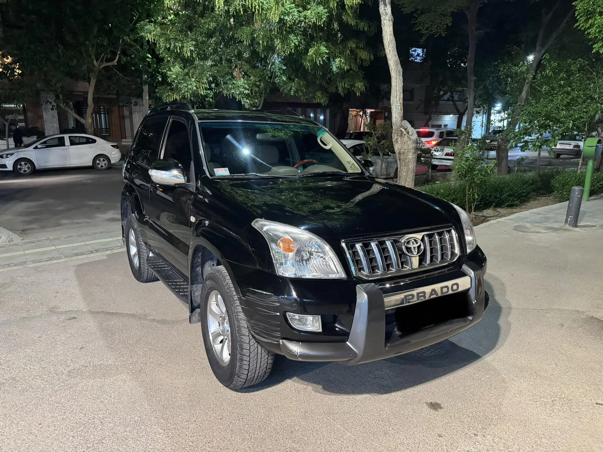 تویوتا  پرادو دو در 3