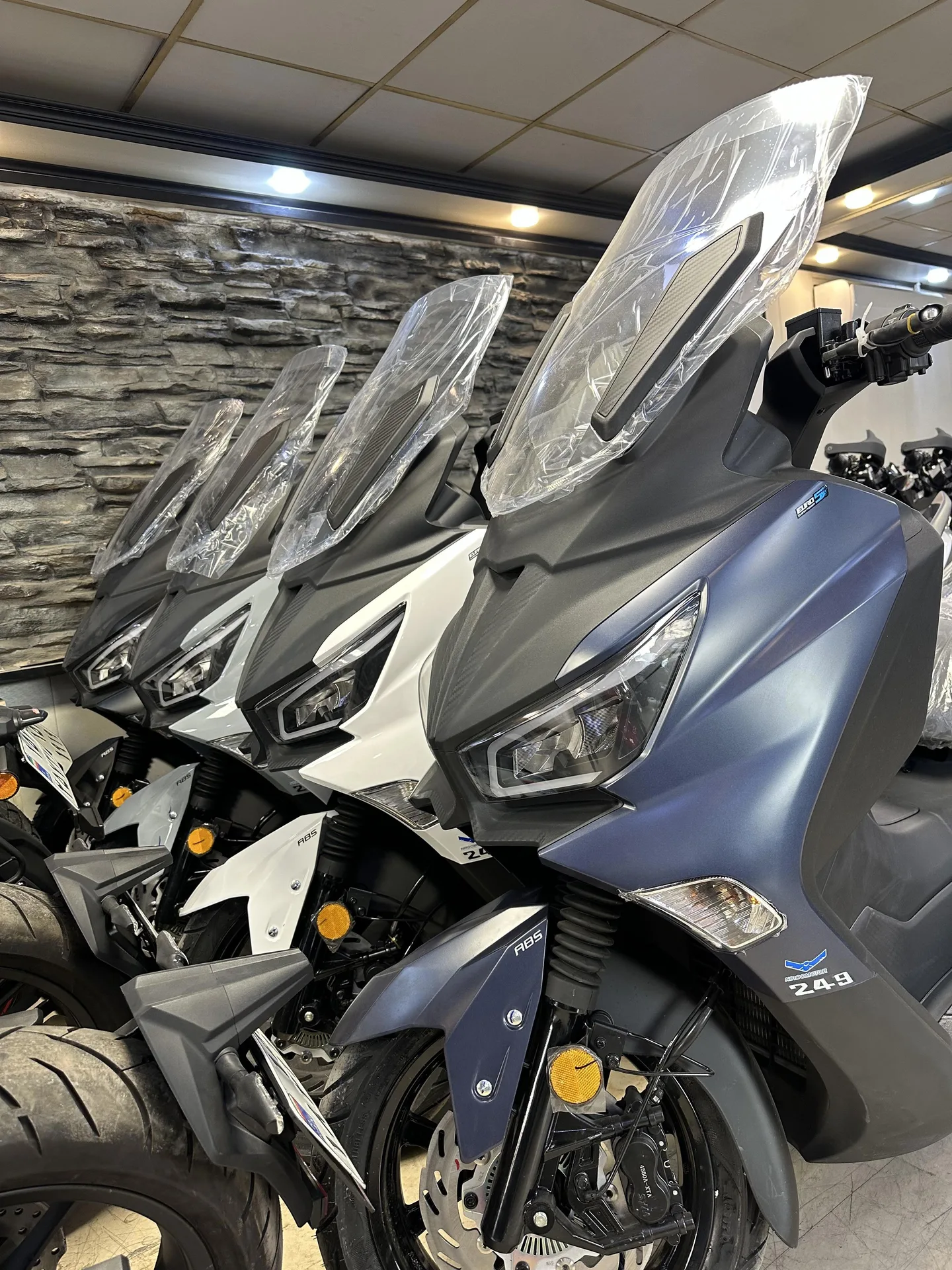 اس وای ام  گلکسی JX 250 2