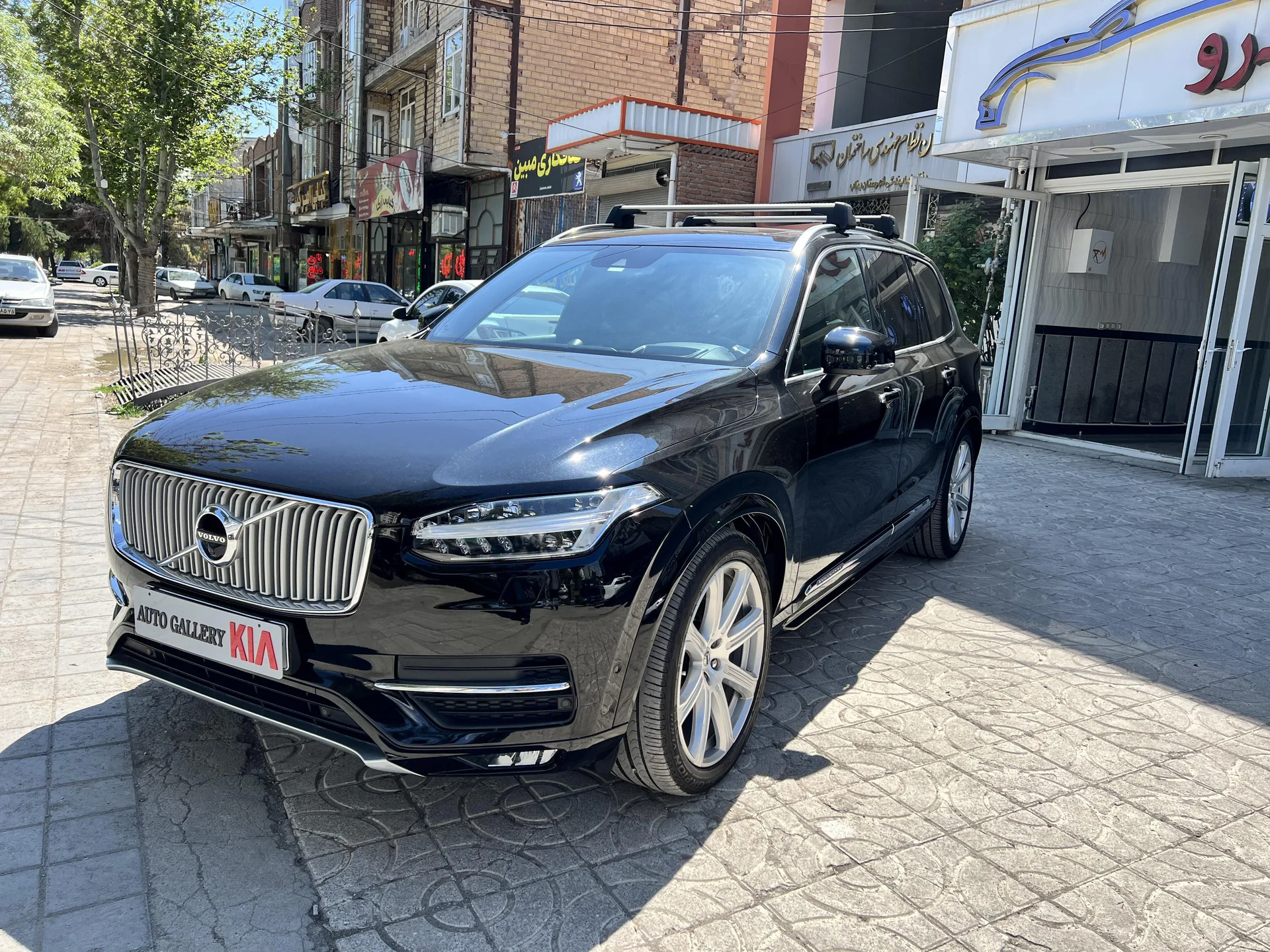 ولوو  XC90 10