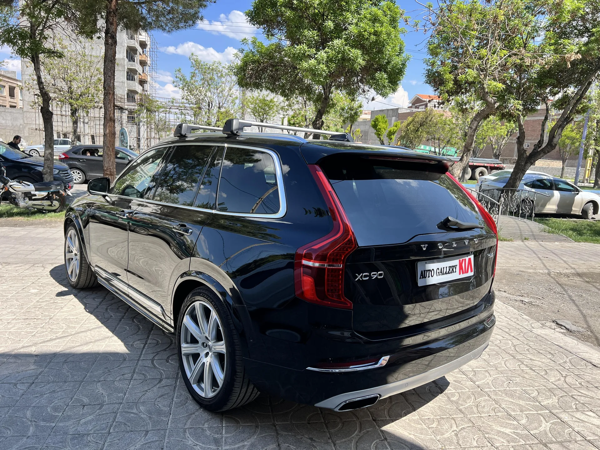 ولوو  XC90 12