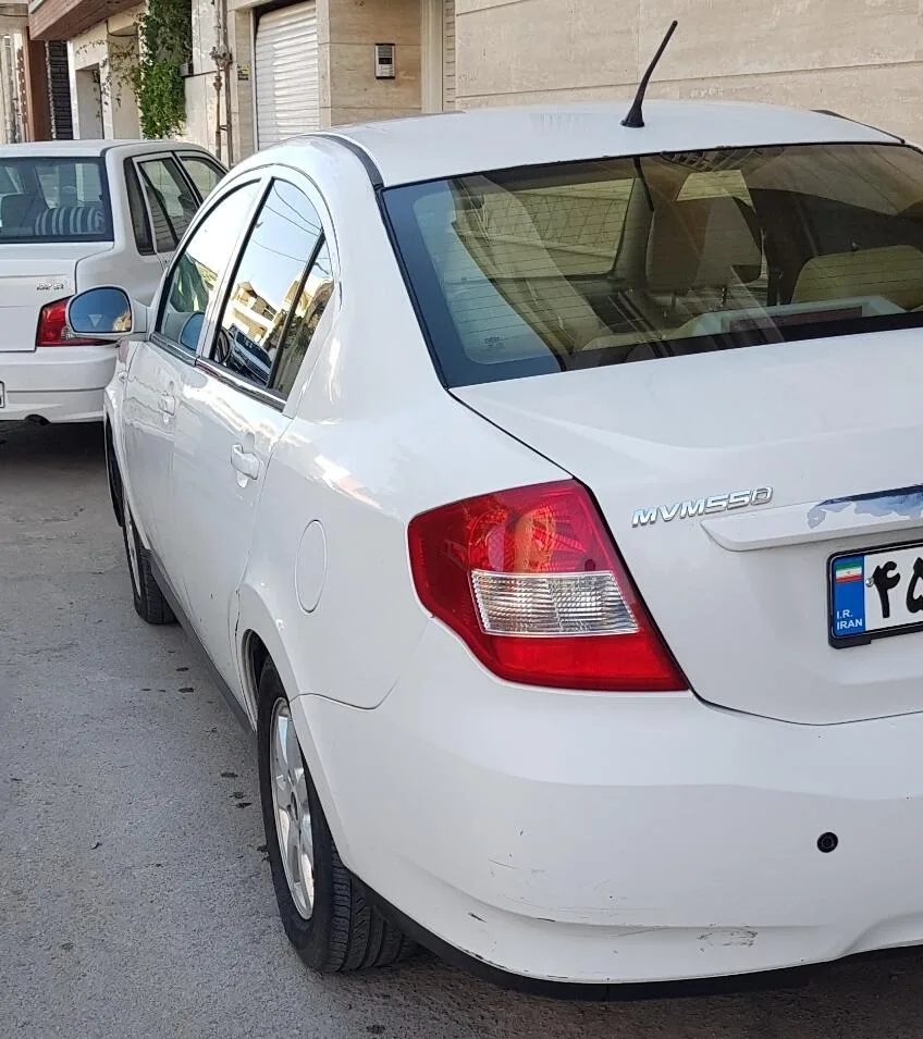 ام وی ام  550 2