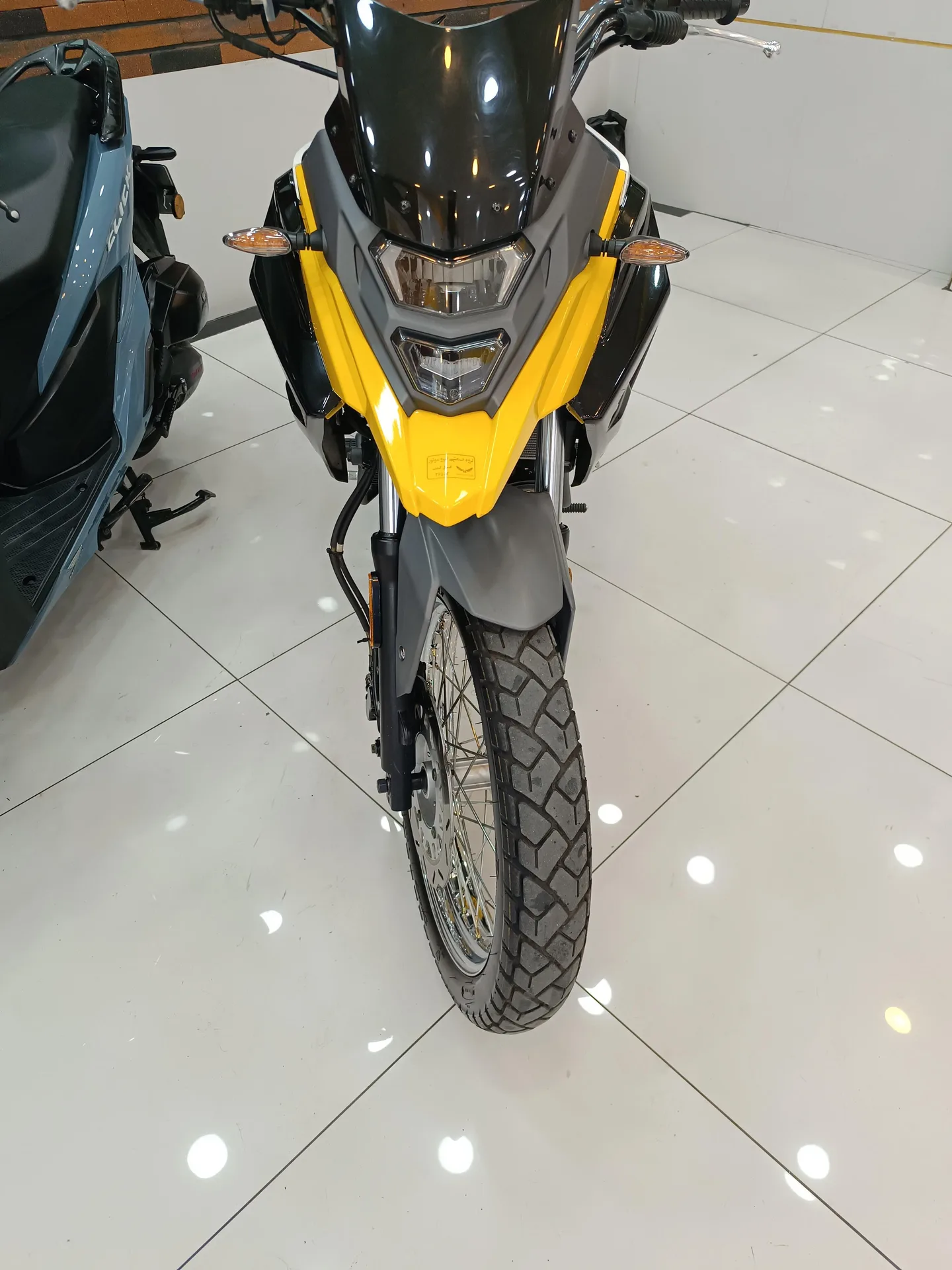 اس وای ام  گلکسی NH 180 2