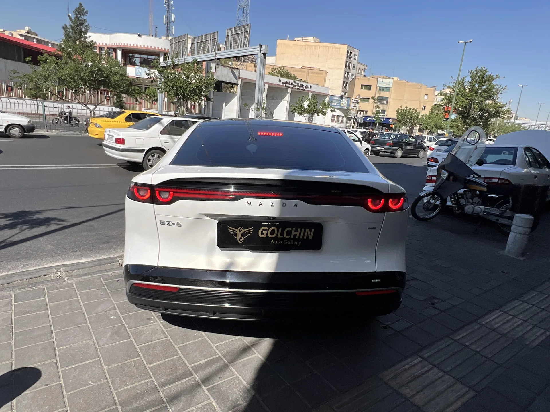 مزدا  EZ6 10