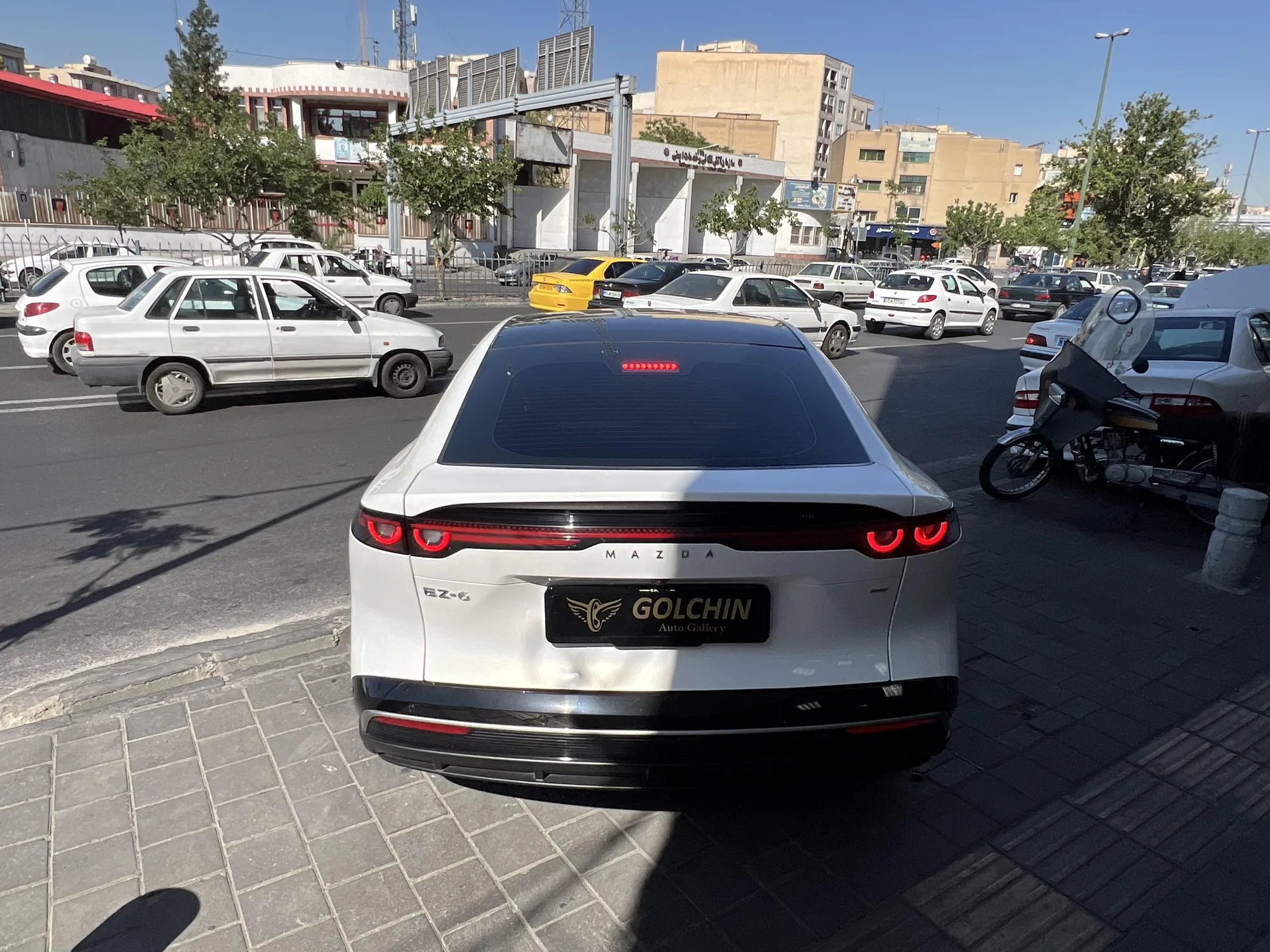 مزدا  EZ6 11