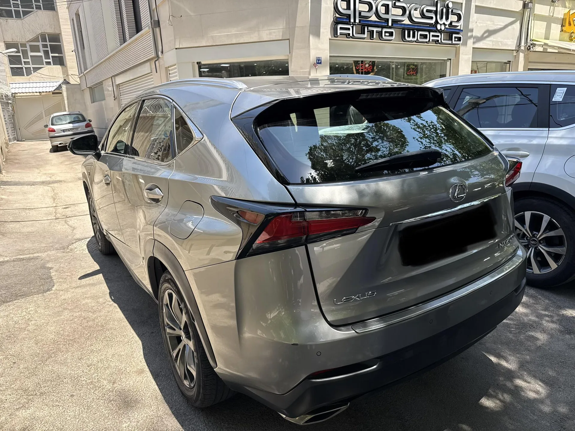 لکسوس  NX 5