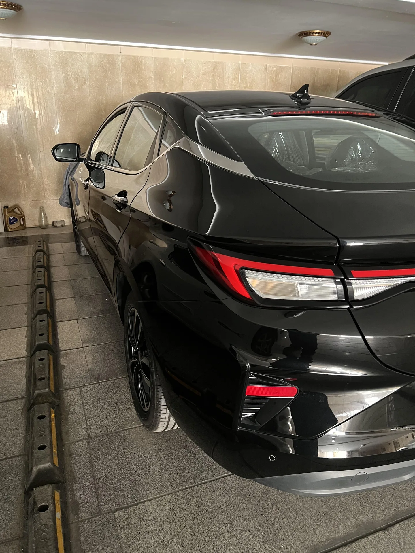 کی ام سی  eJ7 3
