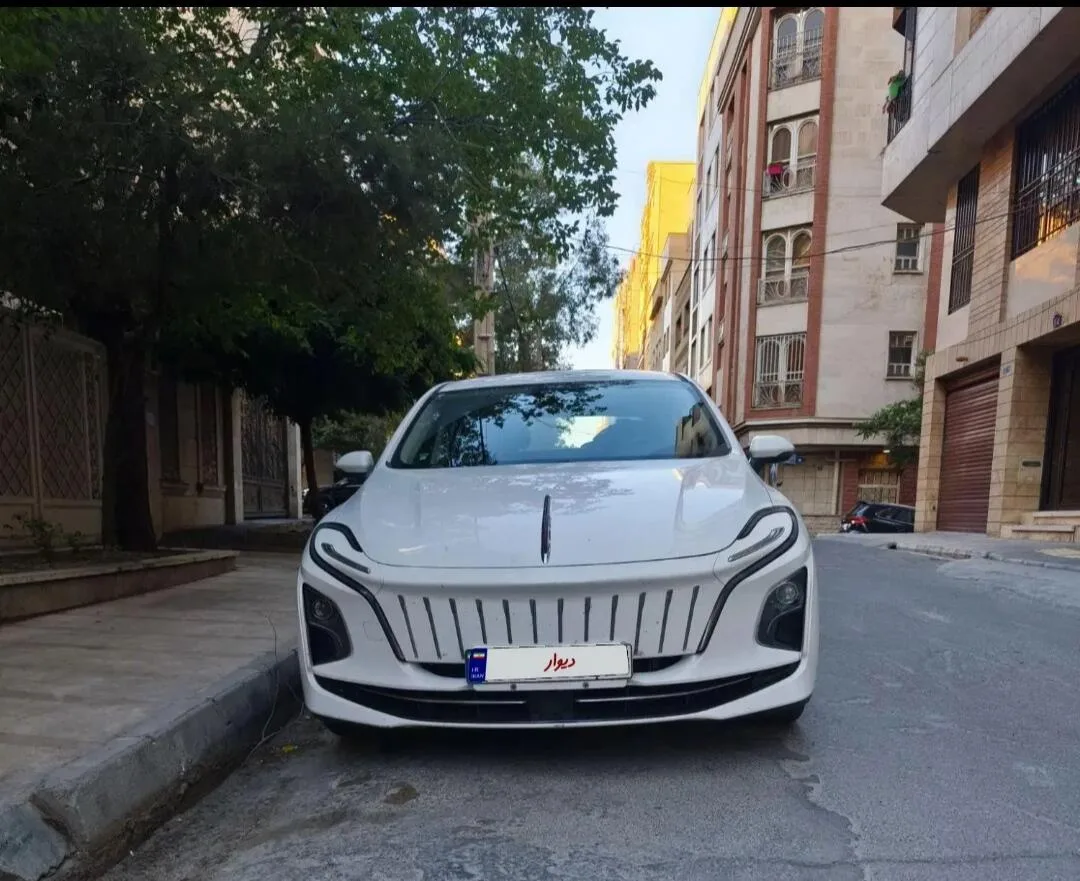 هونگچی  E-QM5