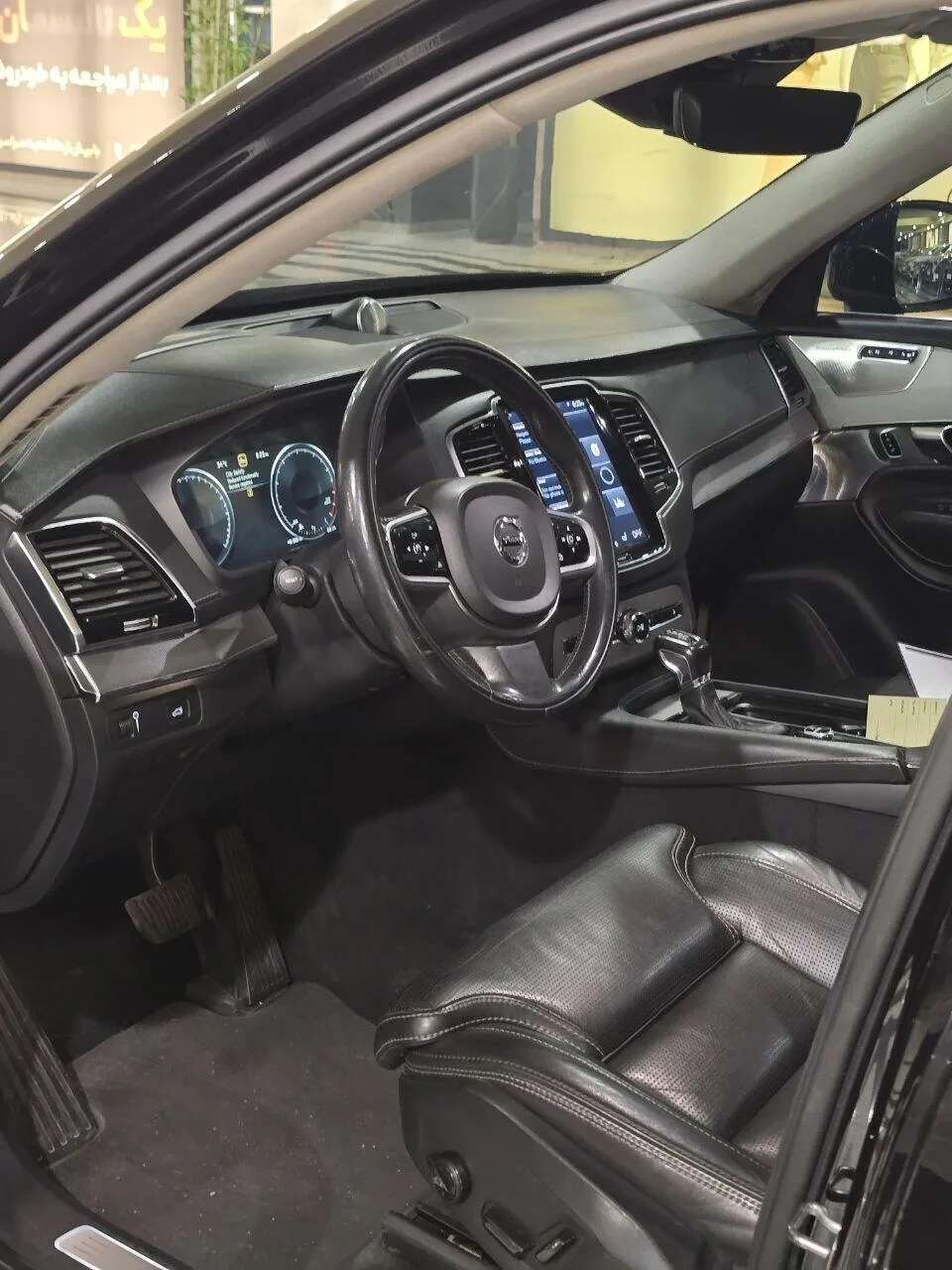 ولوو  XC90 5