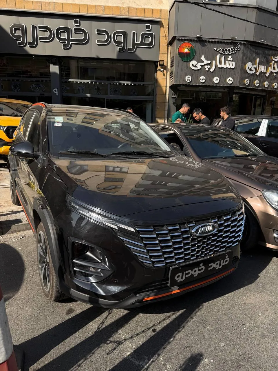ام وی ام  X33 کراس