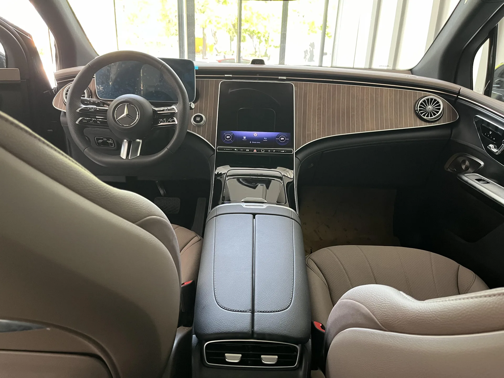 بنز  EQE SUV 4