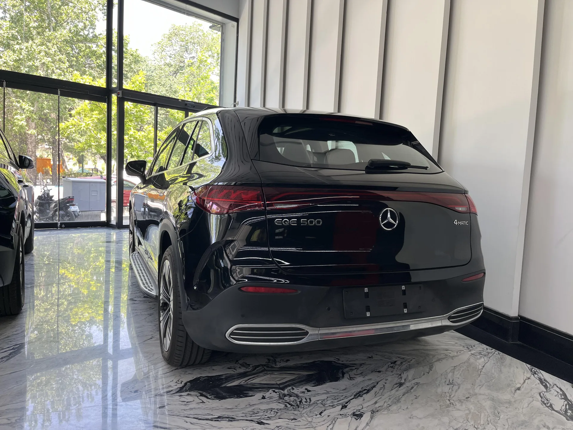 بنز  EQE SUV 5