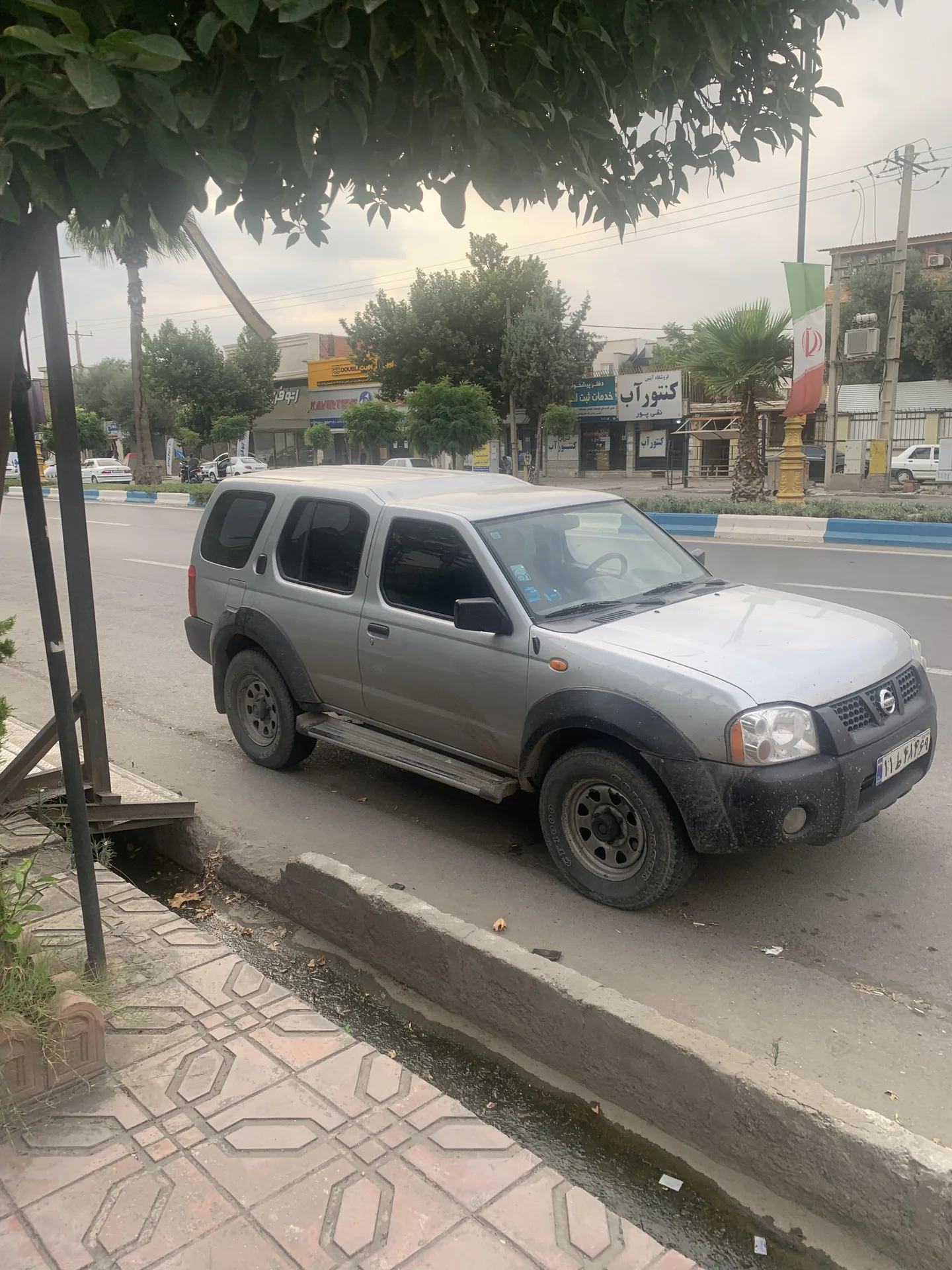 نیسان  رونیز 4