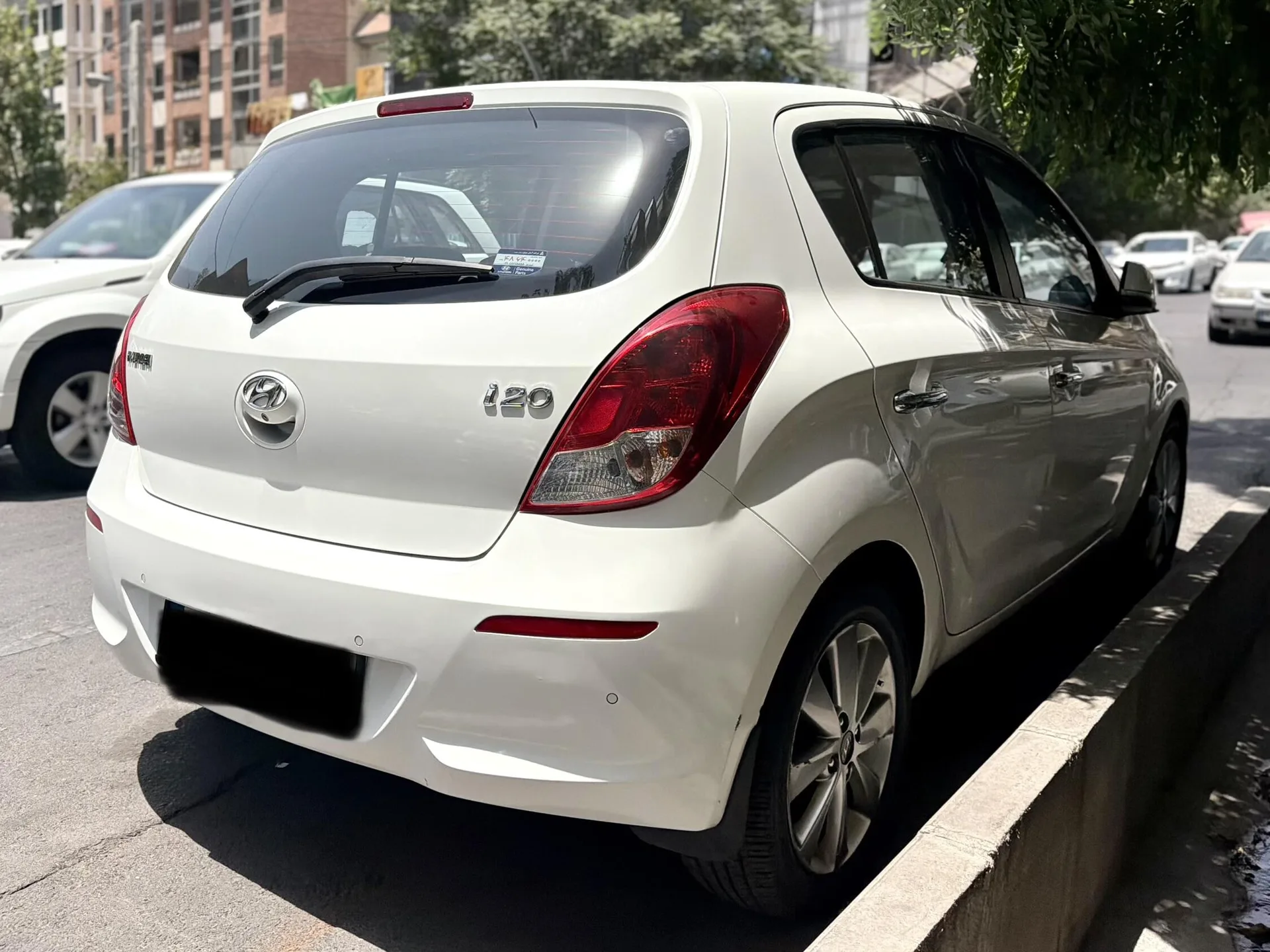 هیوندای  i20 4