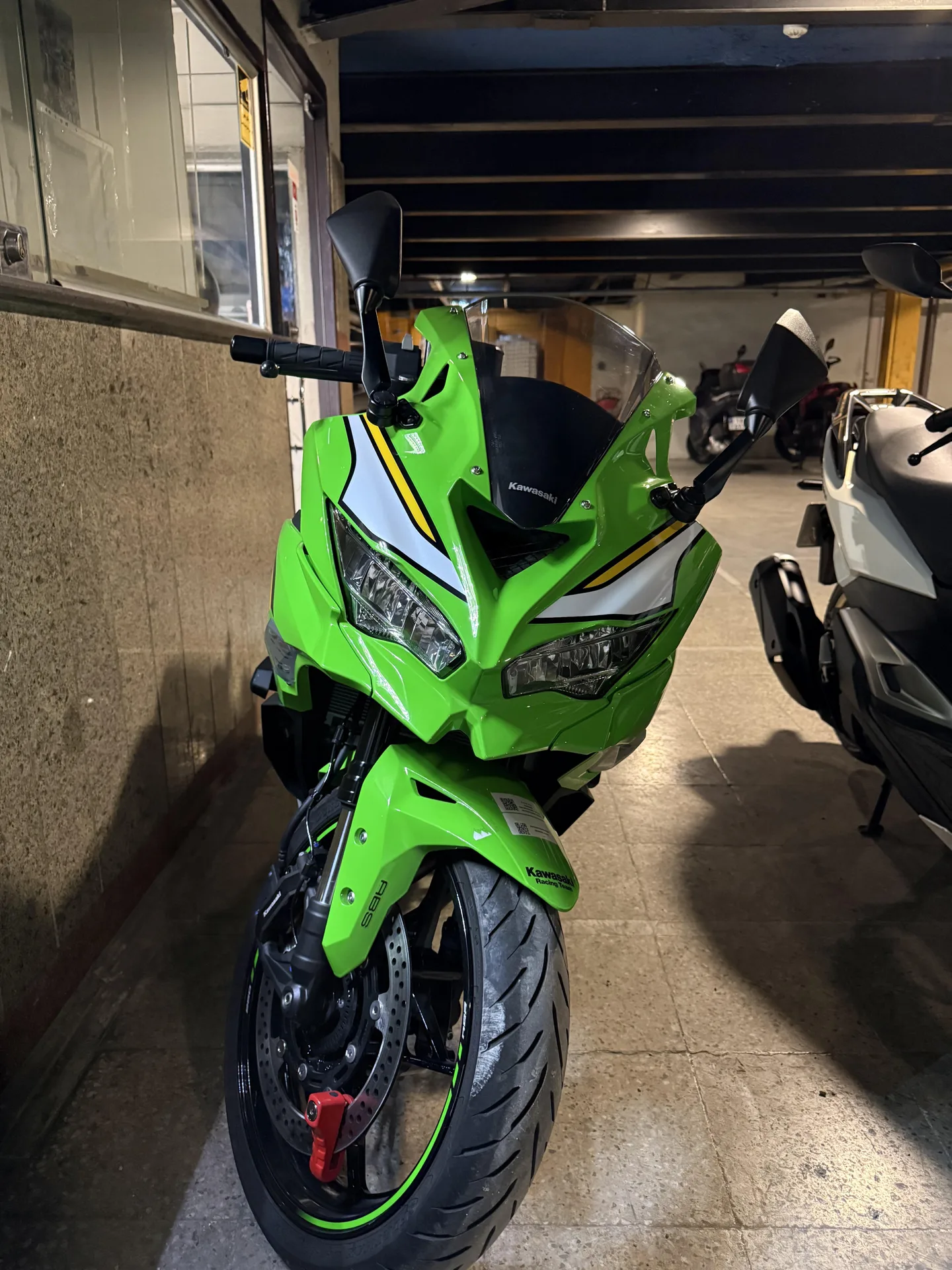 کاوازاکی نینجا ZX-25R