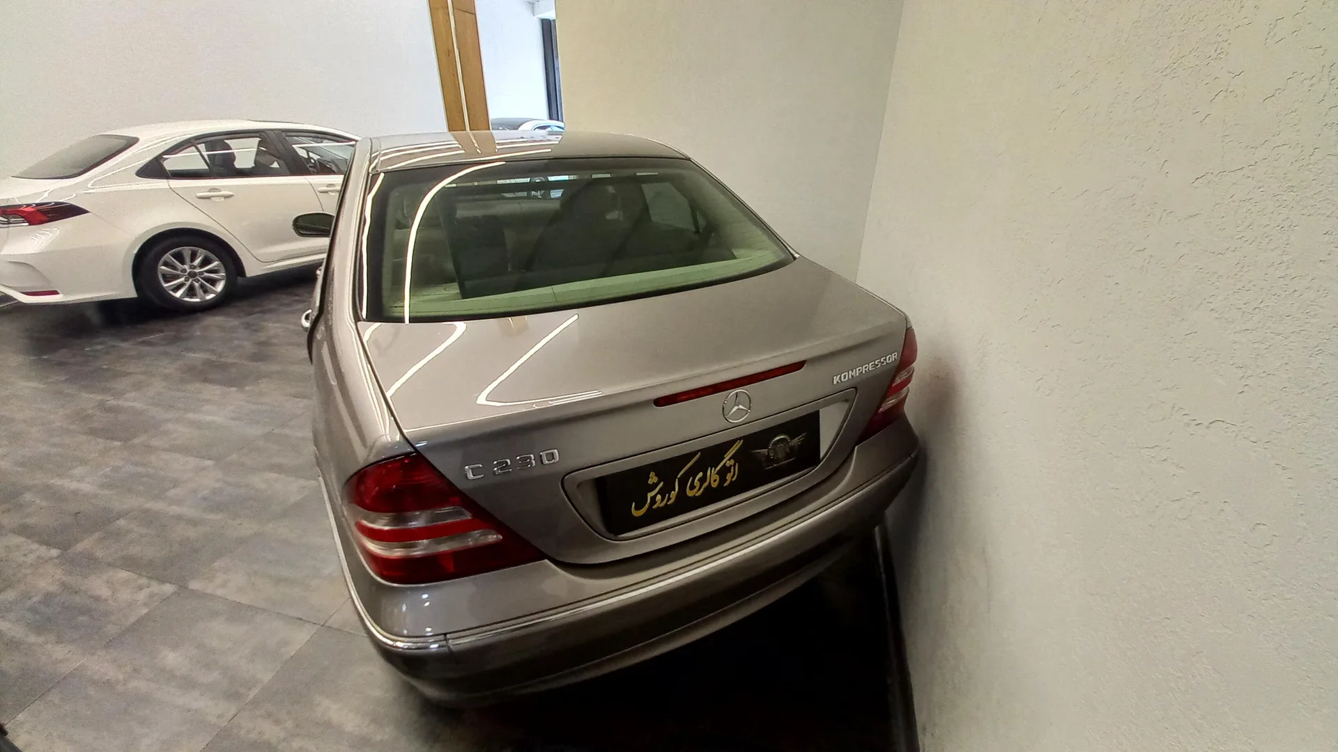 بنز  کلاس C 8