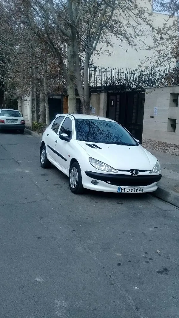 پژو 206