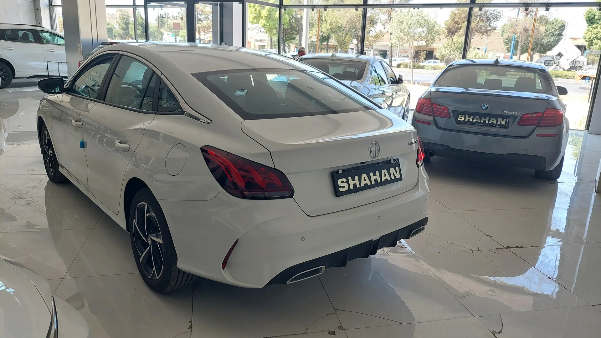 ام جی  GT 4