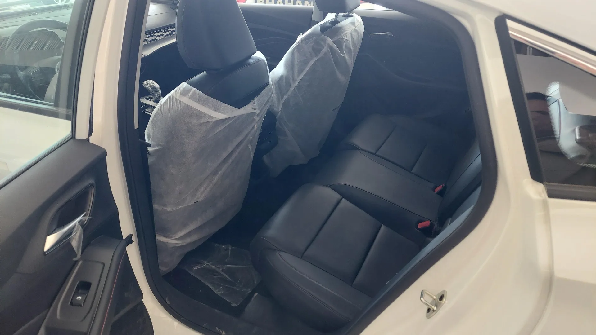 ام جی  GT 7