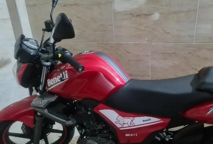 بنلی TNT 150