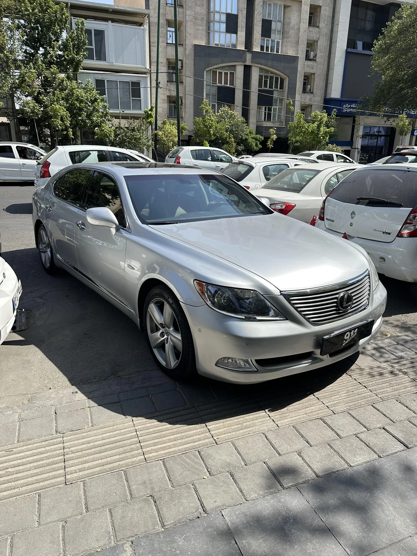 لکسوس  LS 2