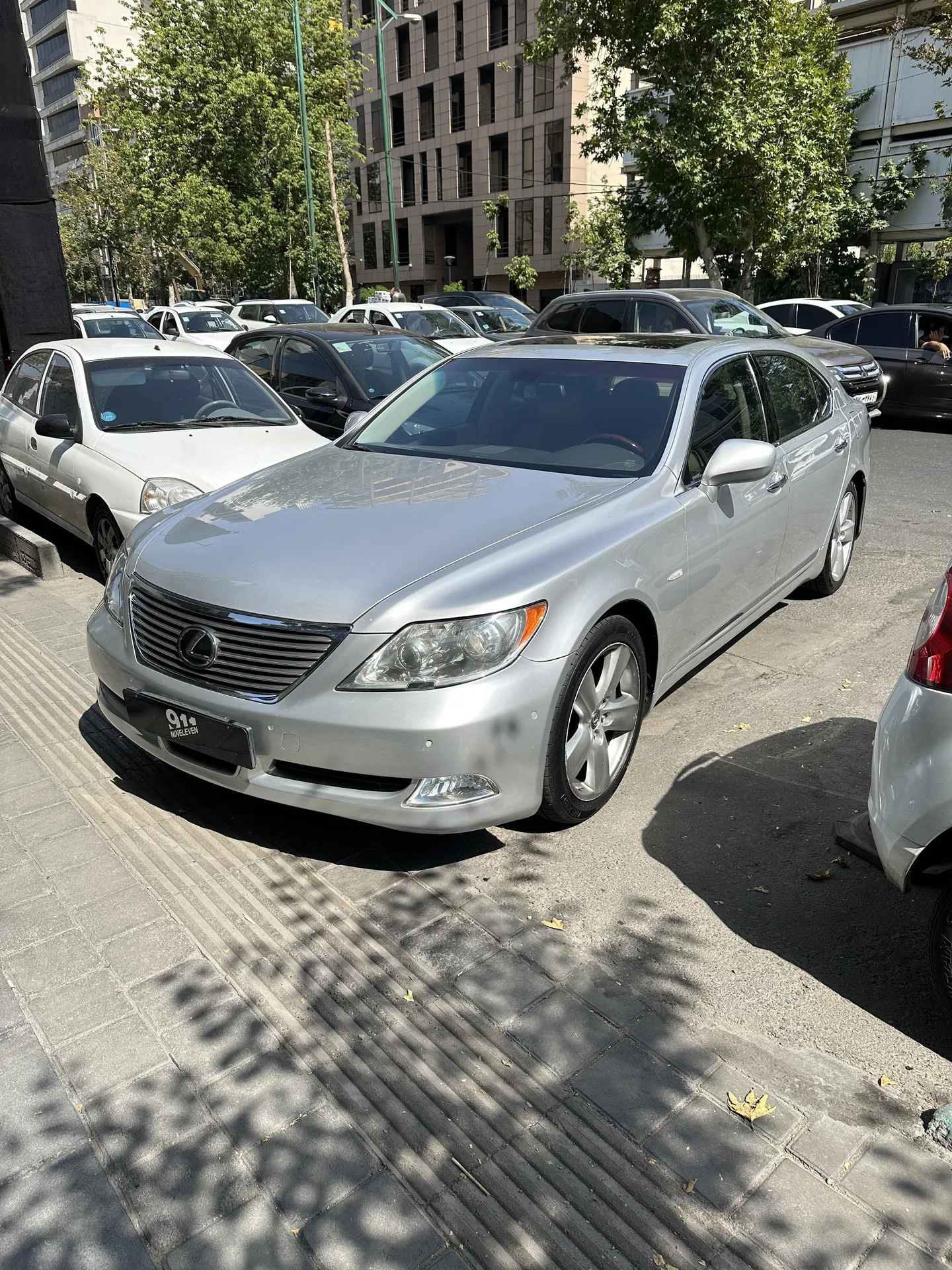 لکسوس  LS 3