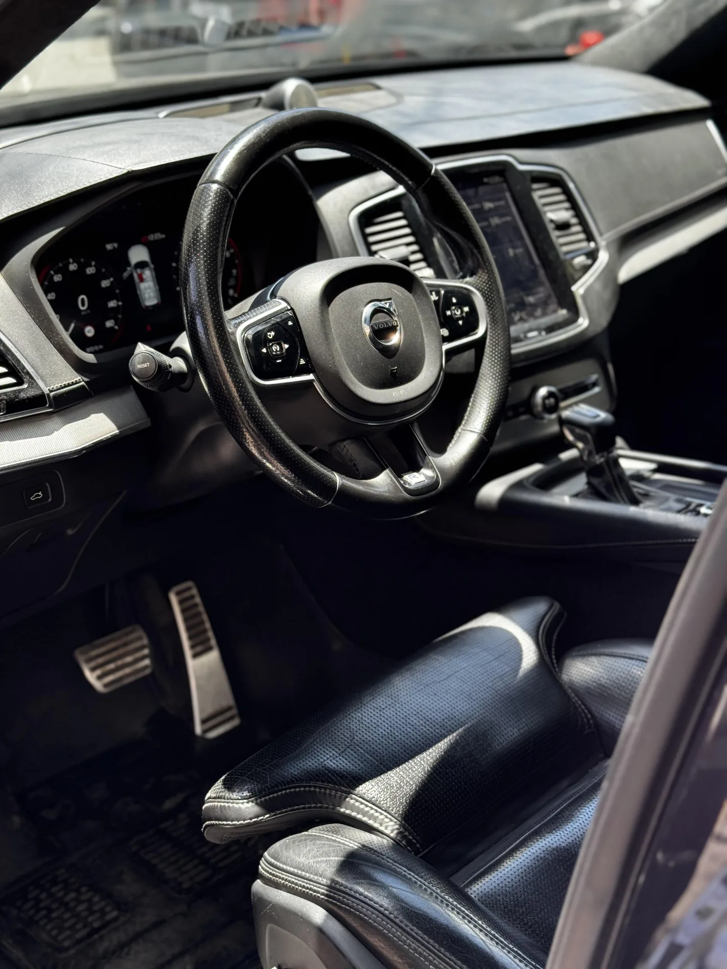 ولوو  XC90 3