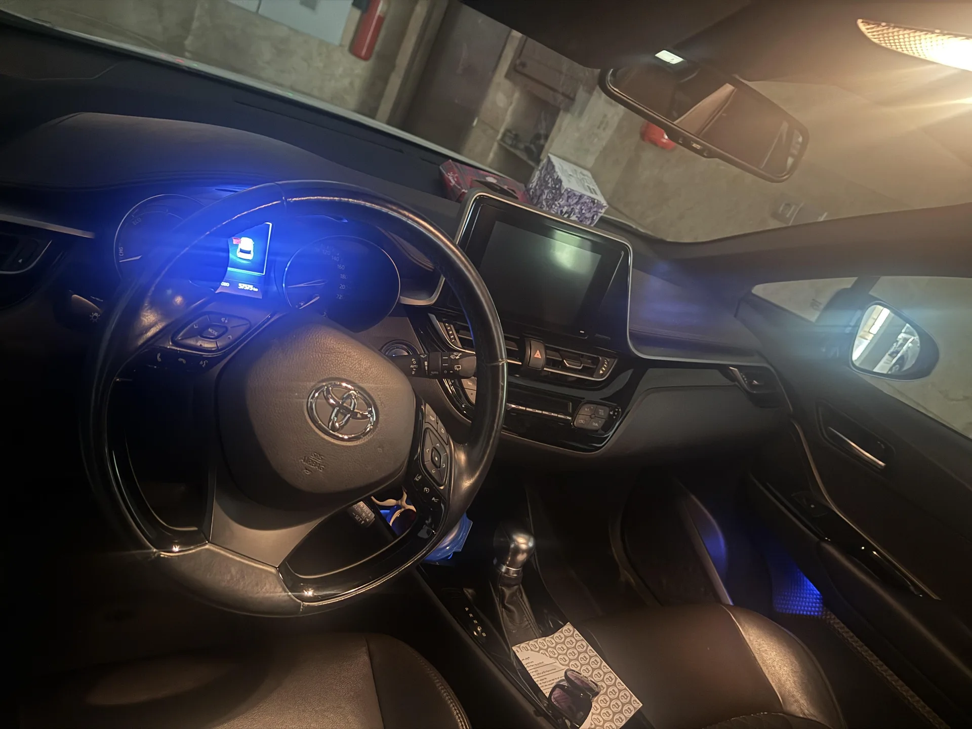 تویوتا  C-HR هیبرید 4