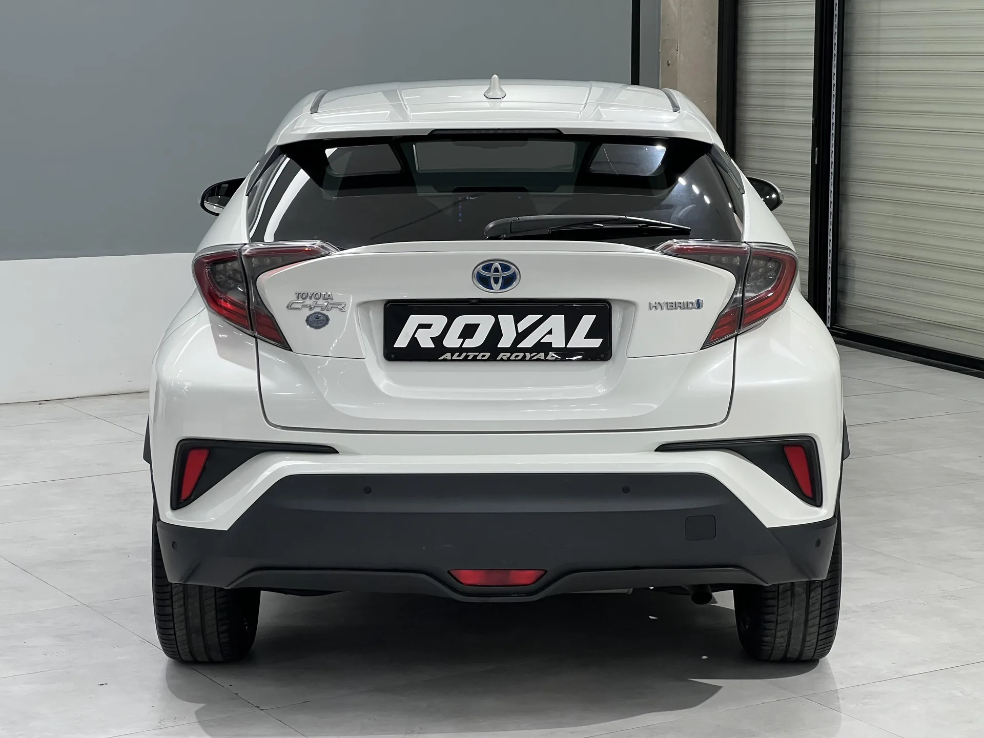 تویوتا  C-HR هیبرید 4