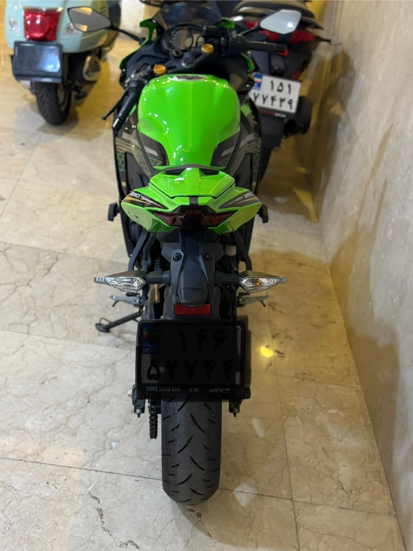 کاوازاکی  نینجا ZX-25R 3
