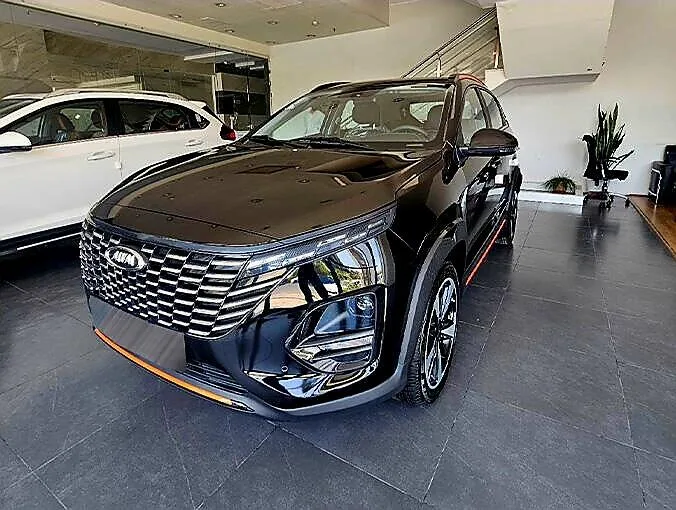 ام وی ام  X33 کراس