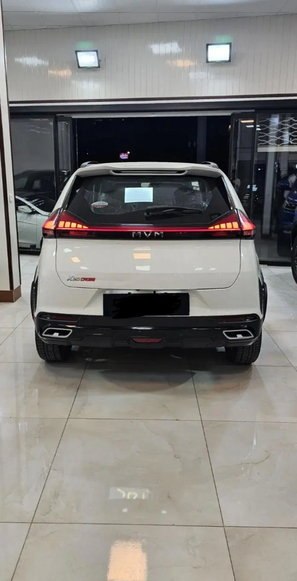 ام وی ام X33 کراس