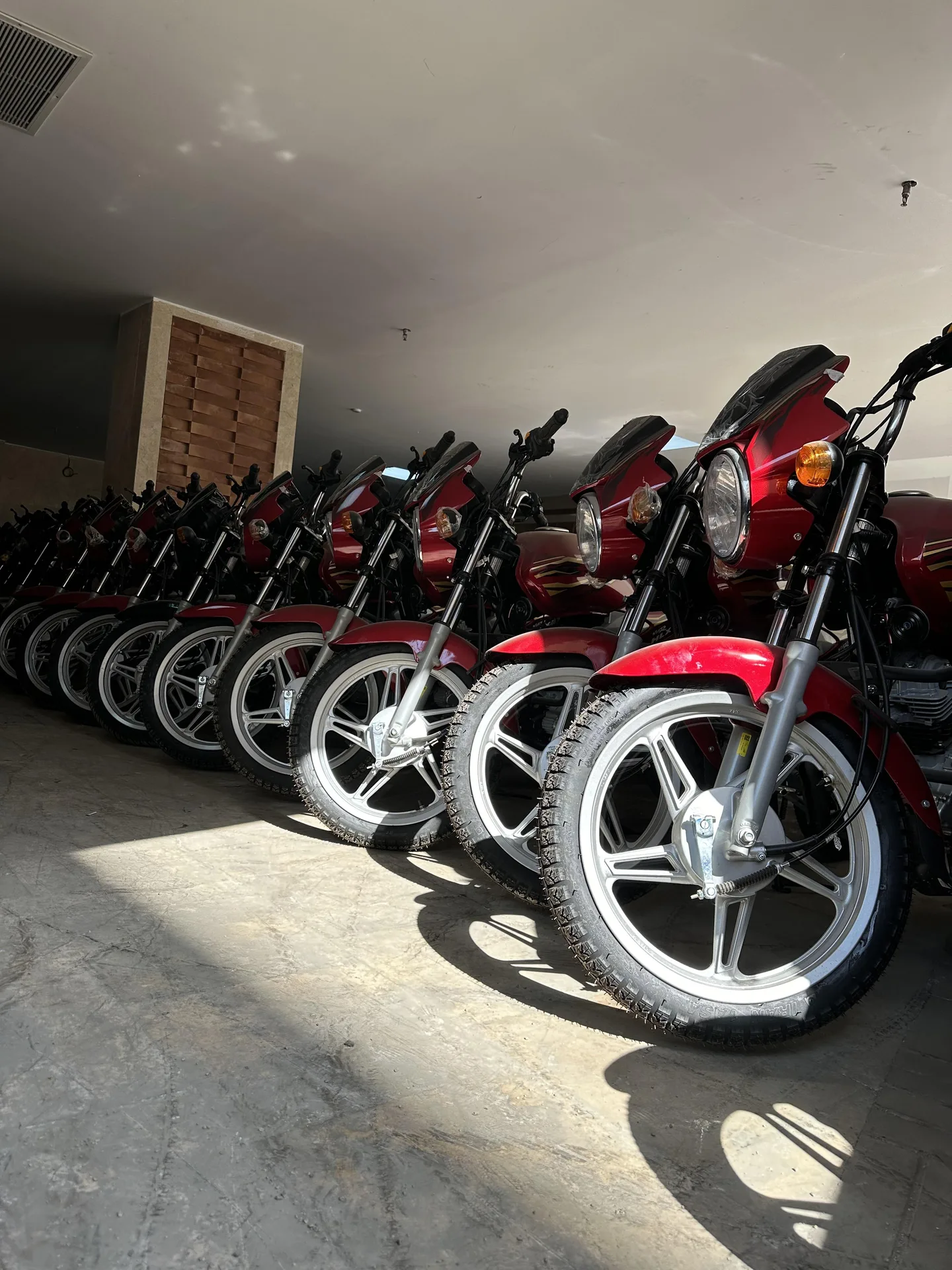 تی وی اس استار HLX 150