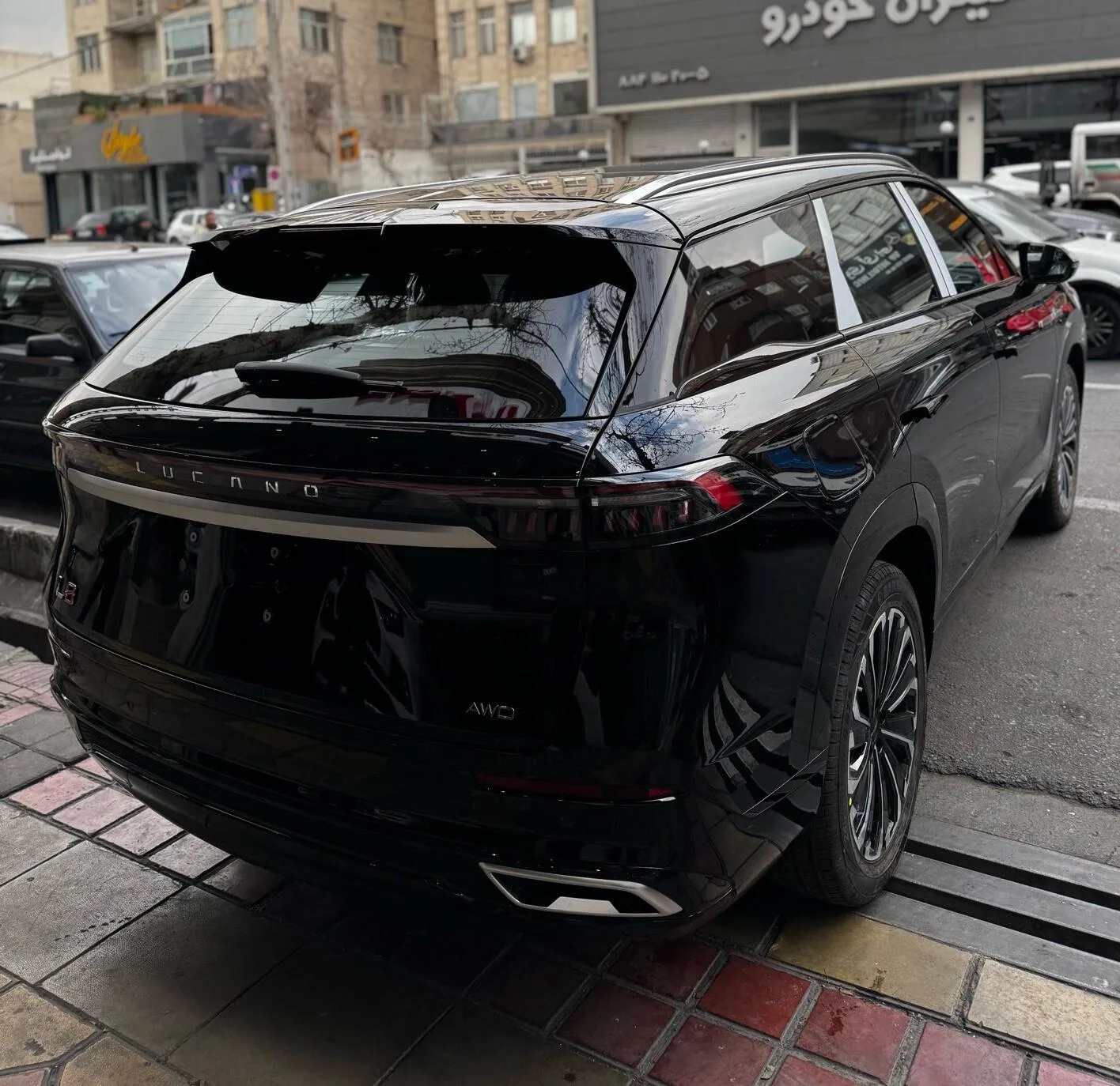 لوکانو  L8 3
