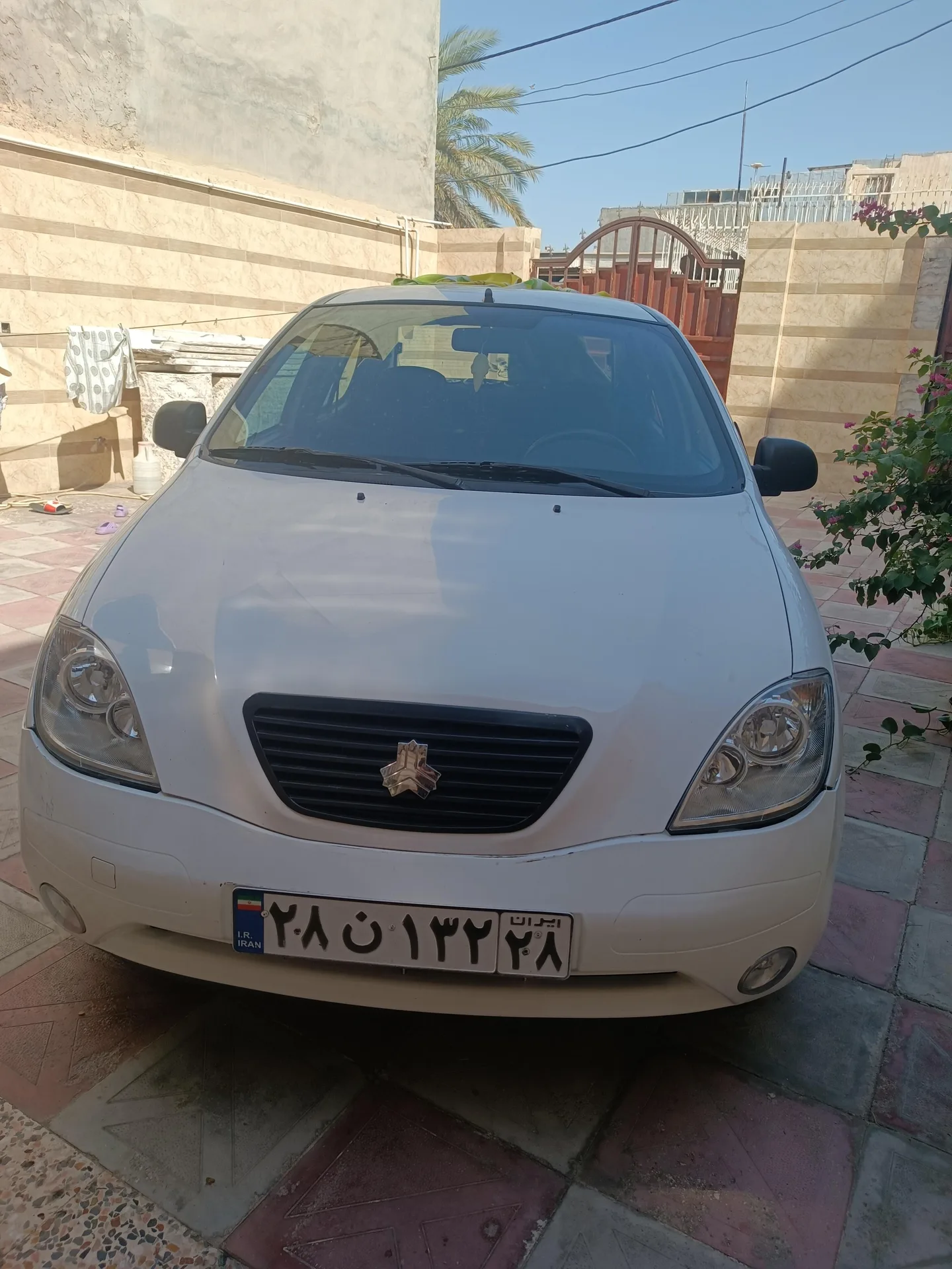تیبا صندوق دار