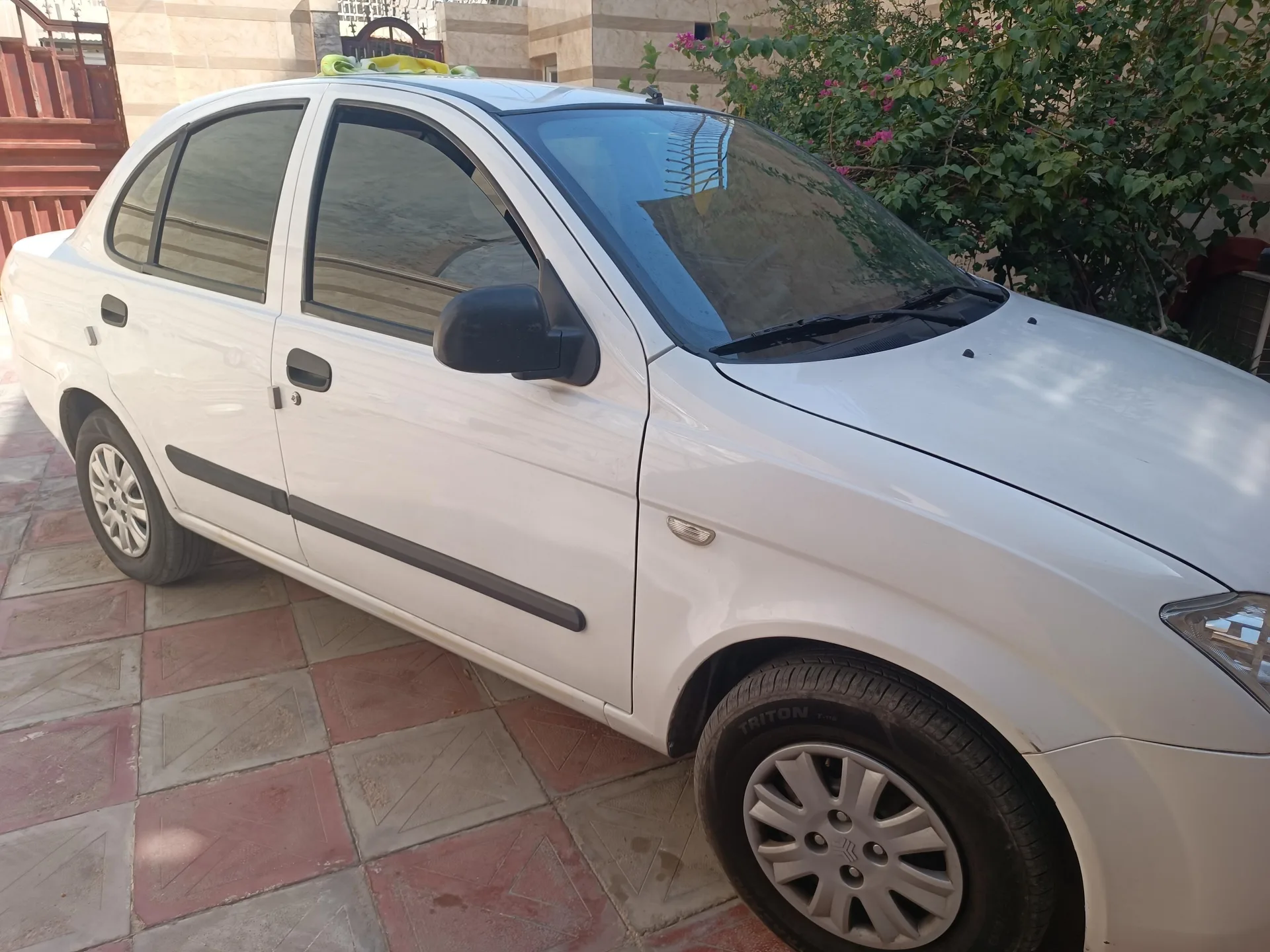 تیبا  صندوق دار 2