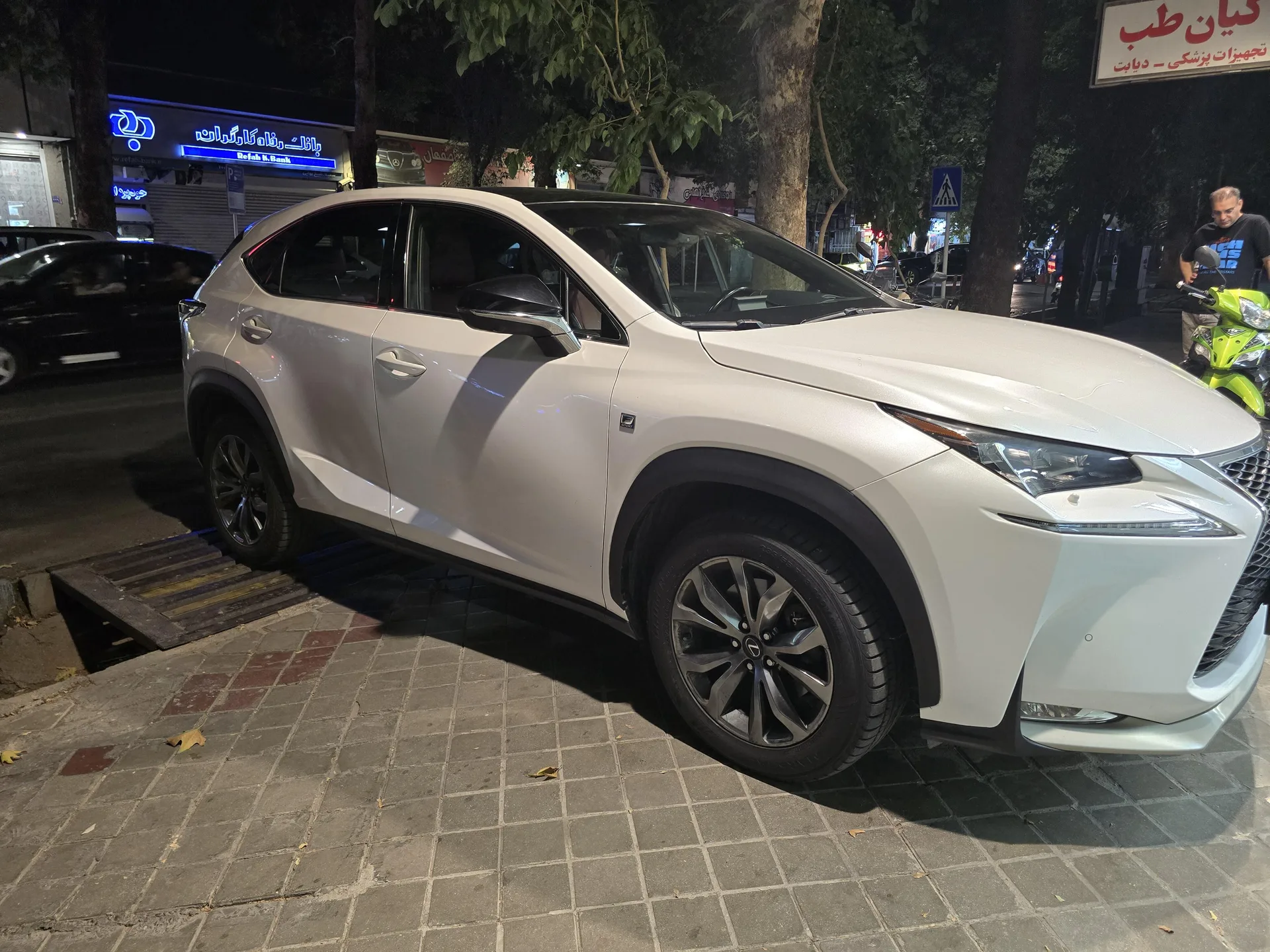 لکسوس  NX 3