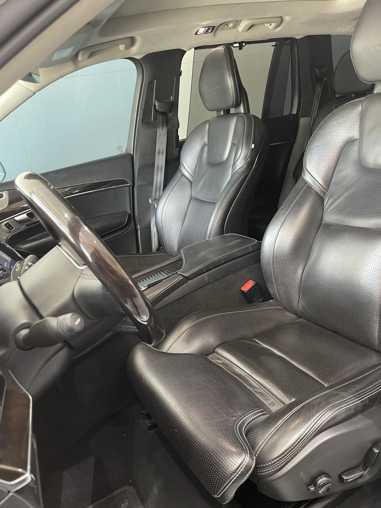 ولوو  XC90 5