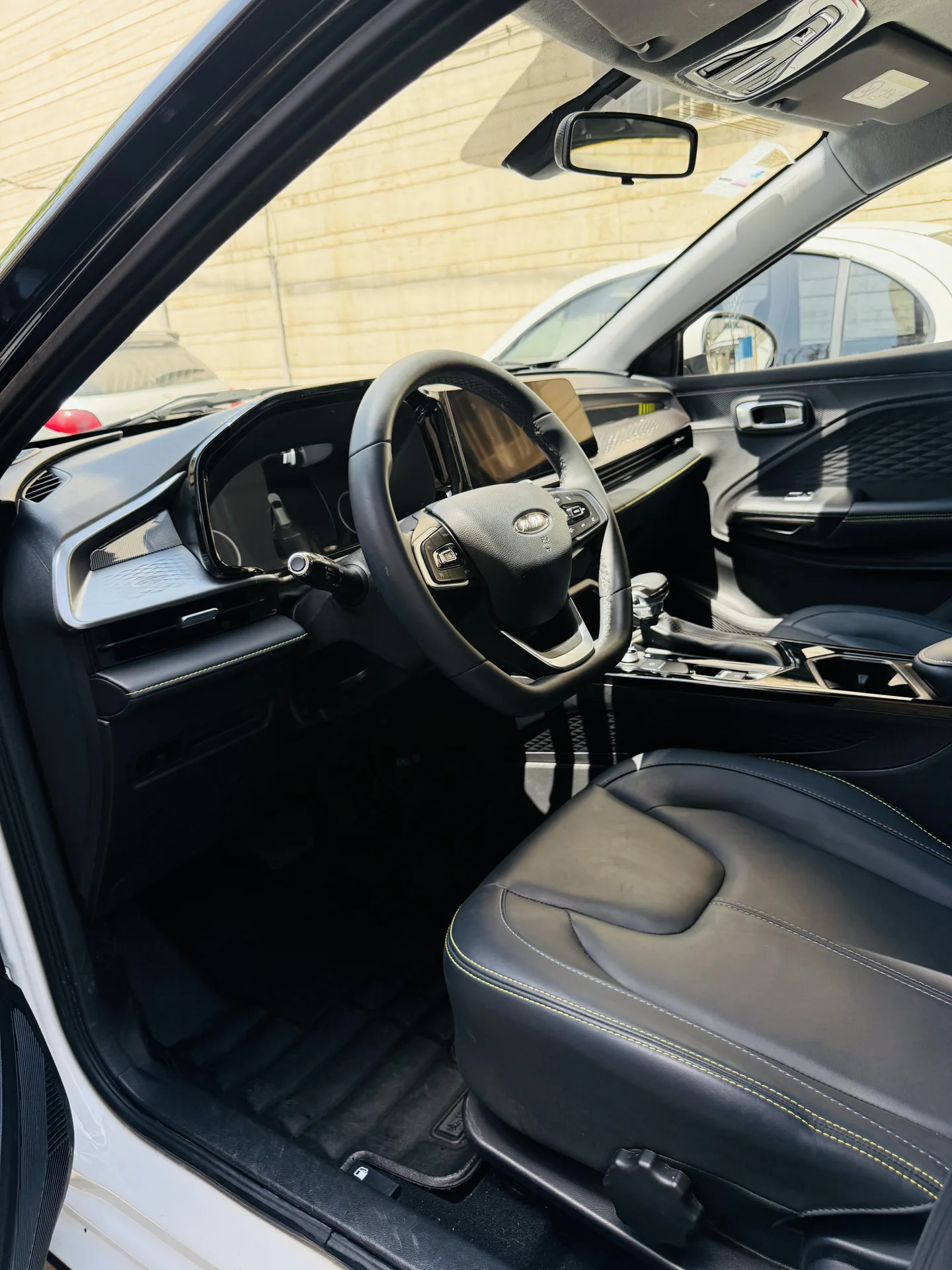 ام وی ام  X33 کراس 3