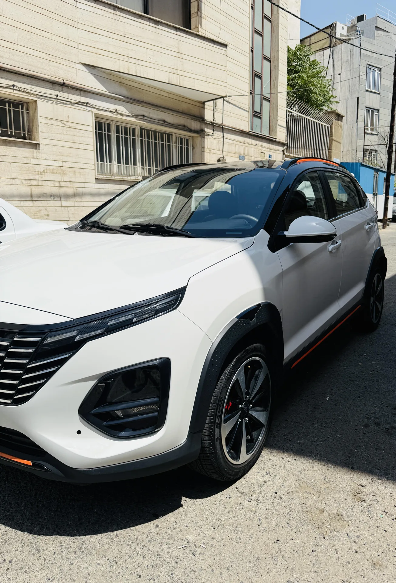 ام وی ام  X33 کراس 4