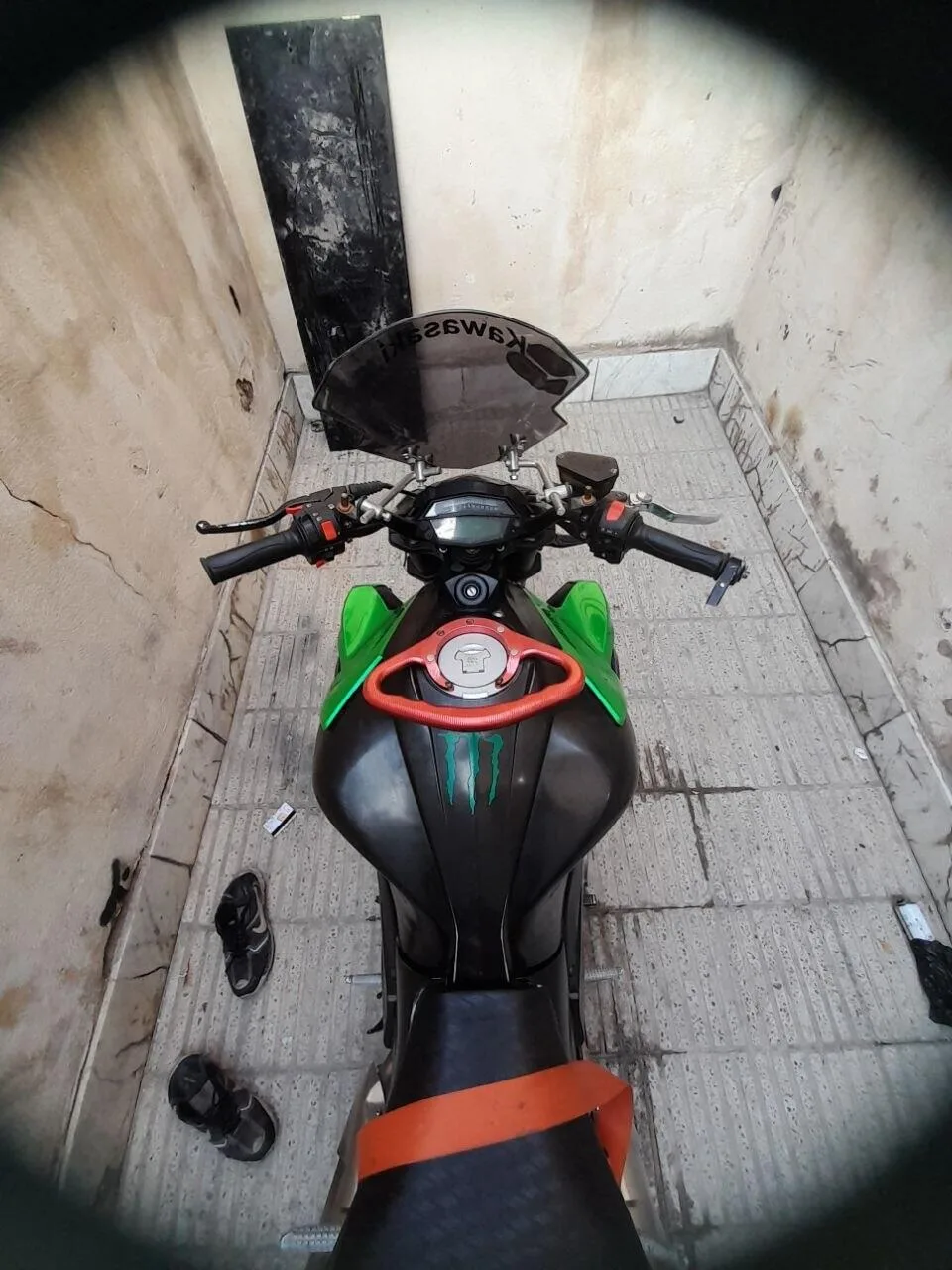 کاوازاکی  Z1000 2