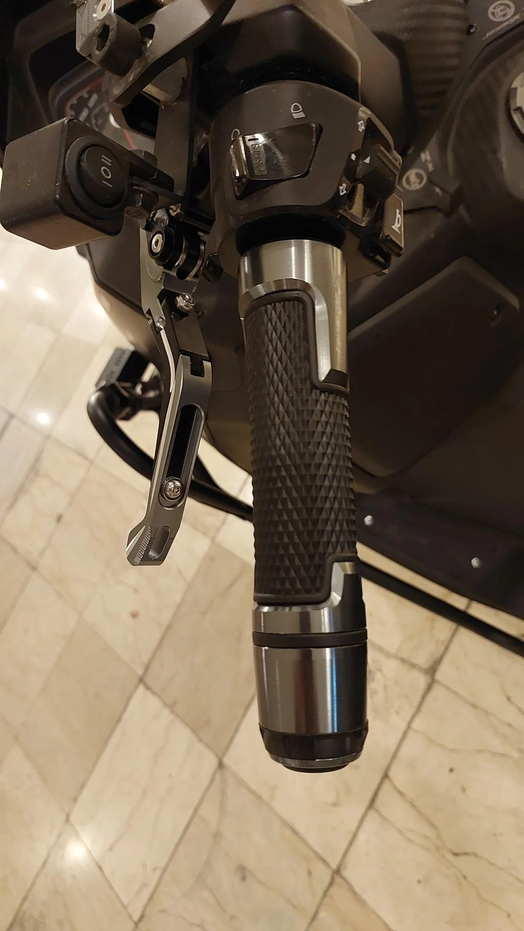 اس وای ام  گلکسی JX 250 3