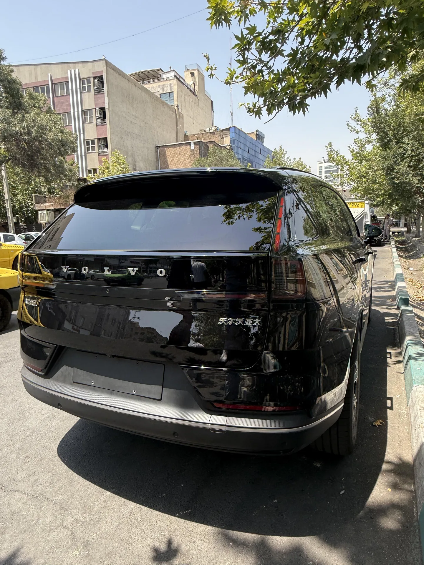 ولوو  XC70 4