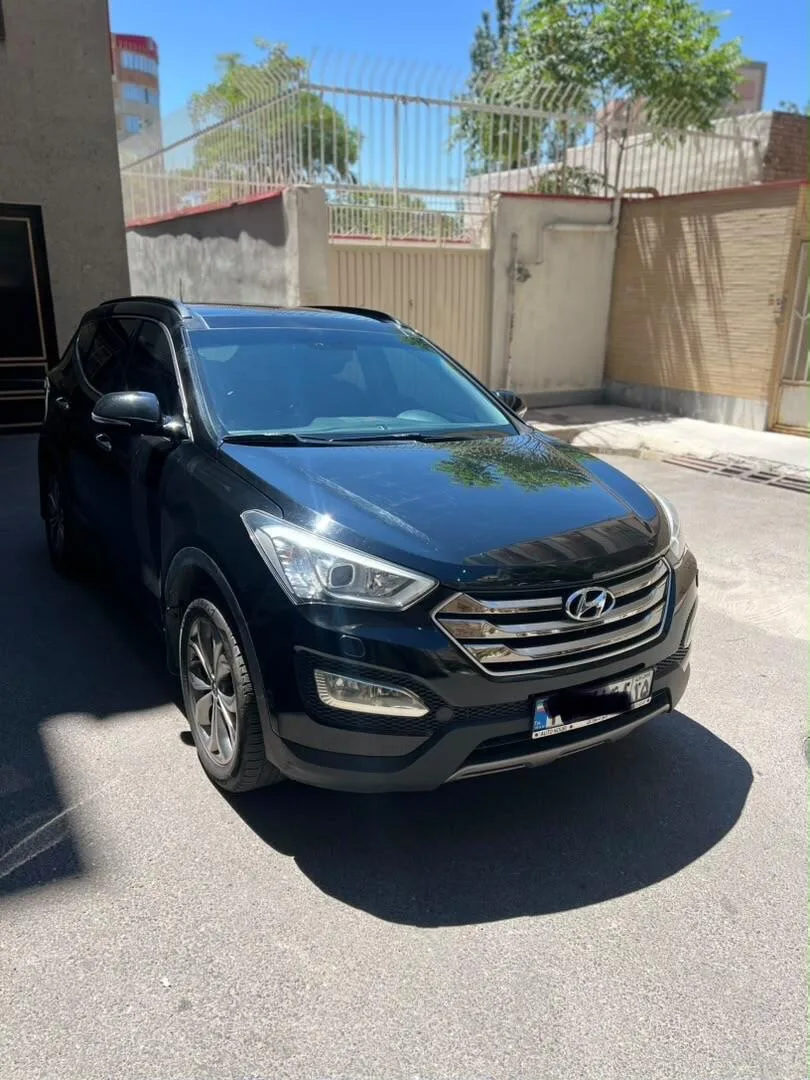 هیوندای  سانتافه 4
