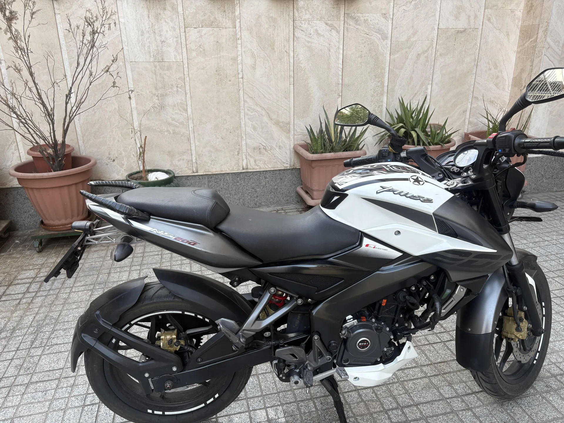 باجاج  پالس 200NS 2
