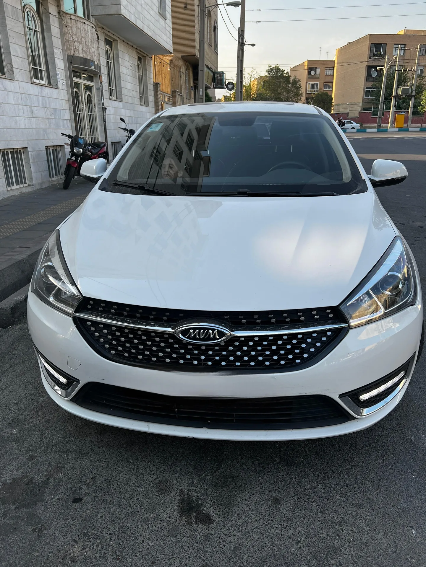 ام وی ام  آریزو 5ev 2