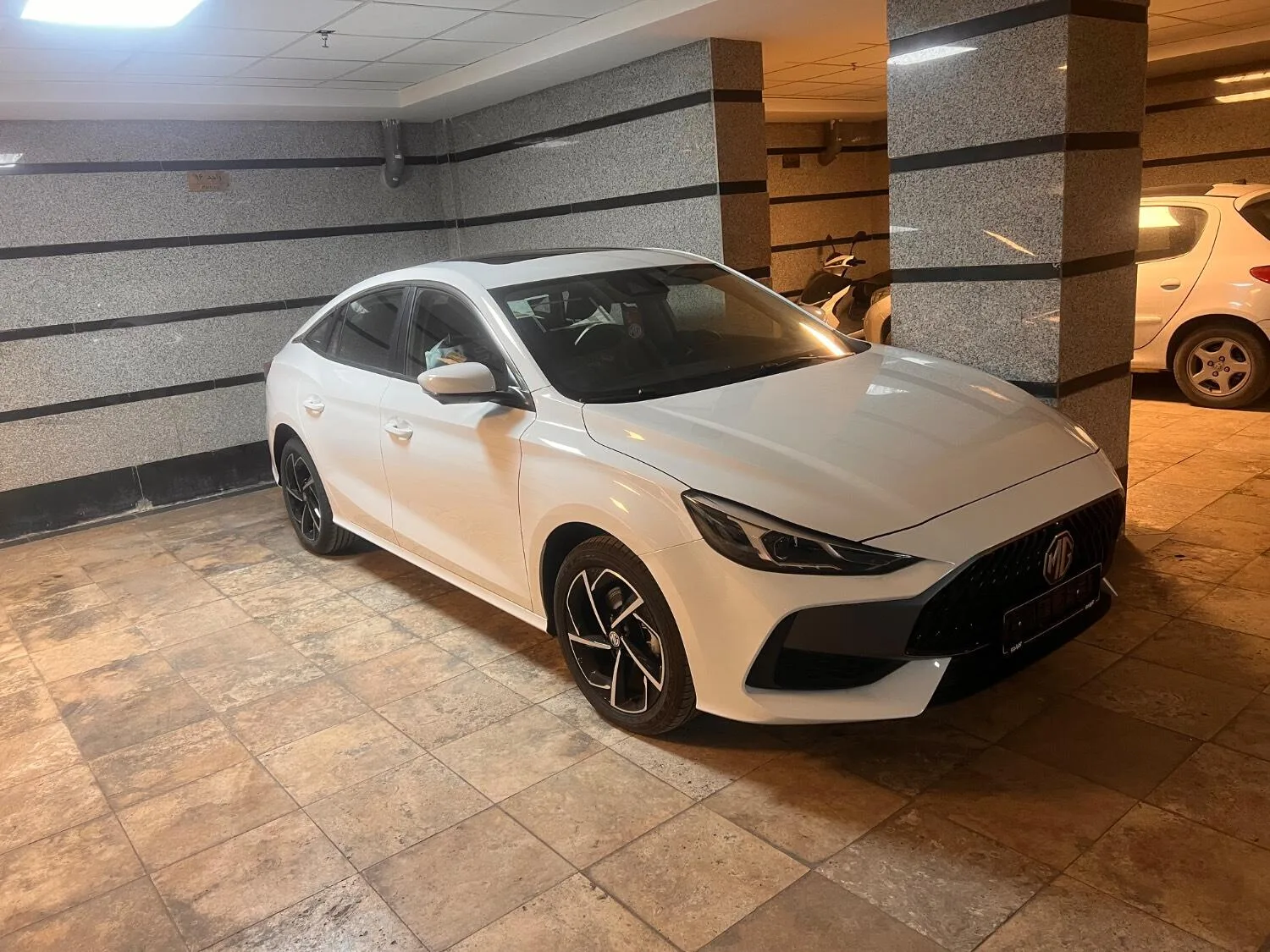 ام جی GT