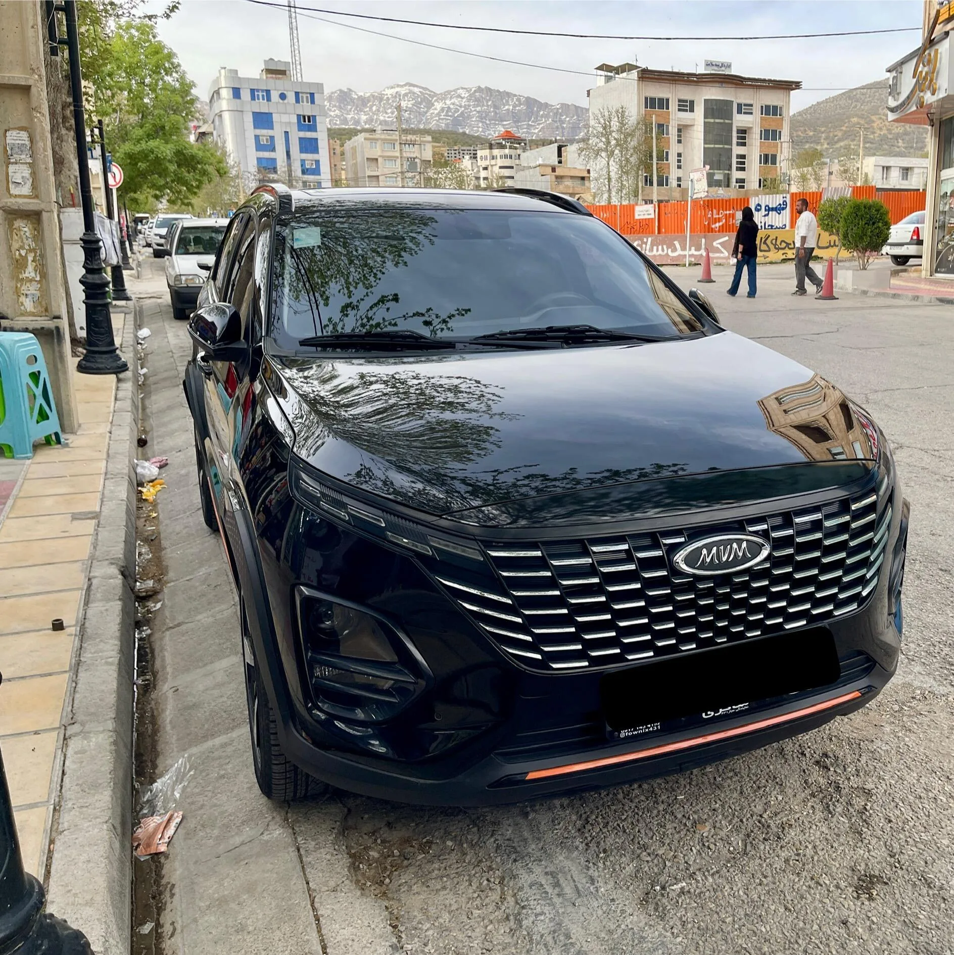 ام وی ام X33 کراس