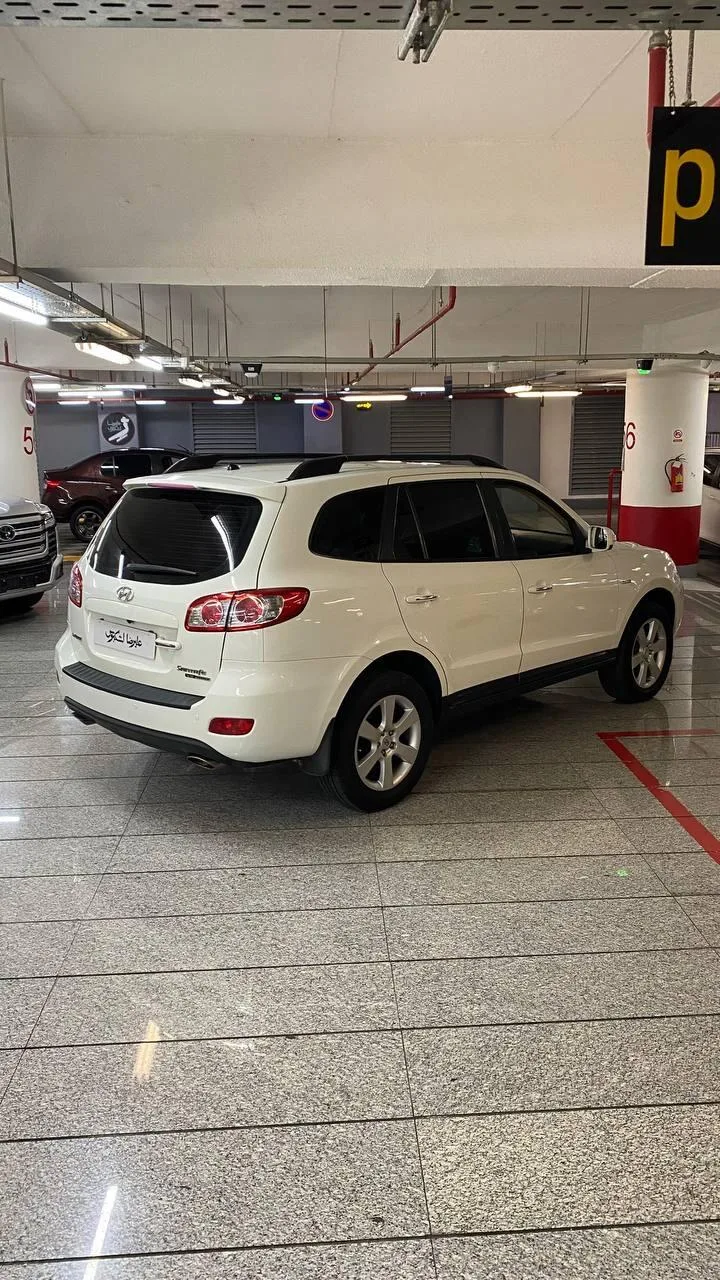 هیوندای  سانتافه 2