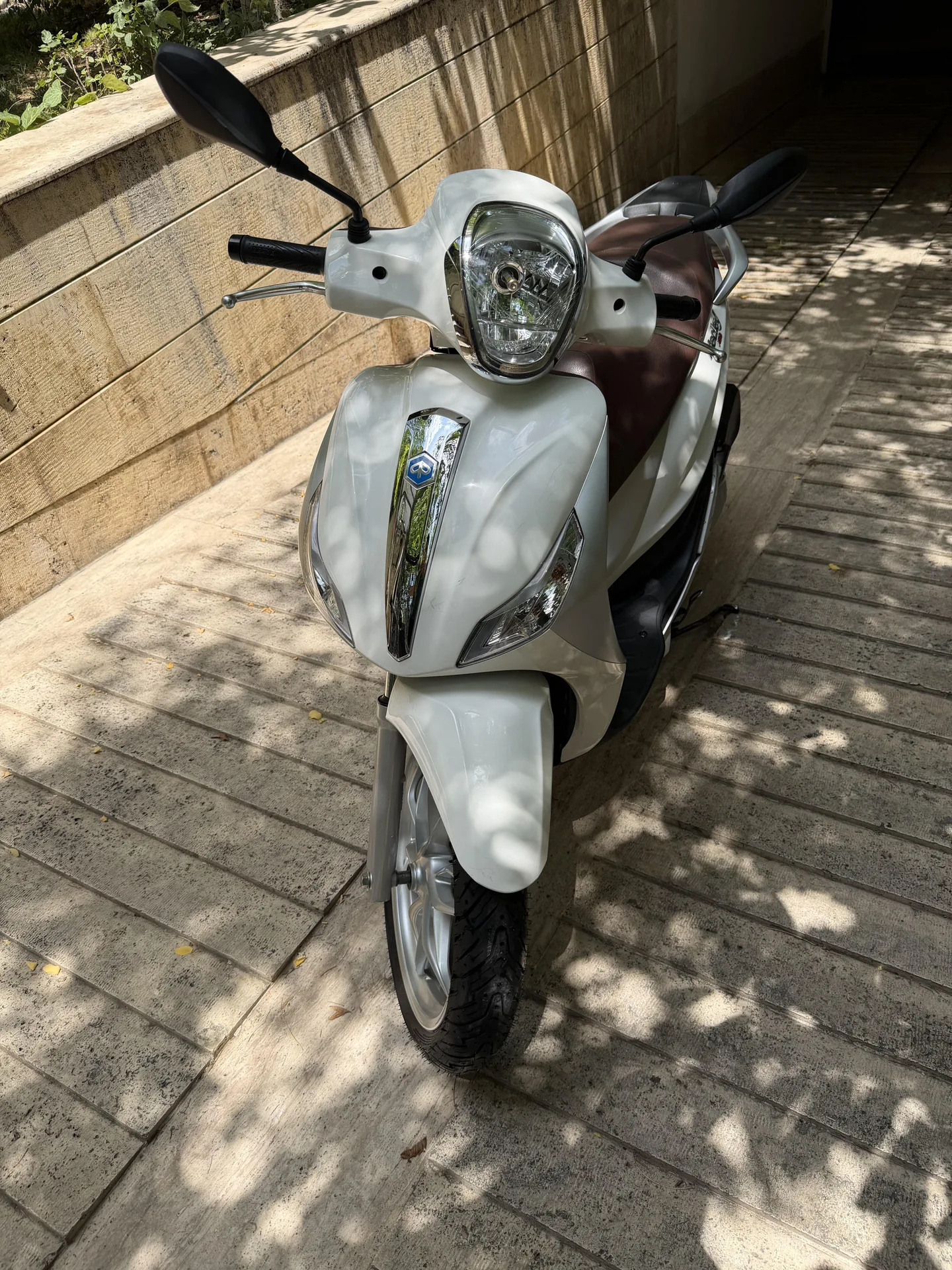 پیاجیو  مدلی 150 2
