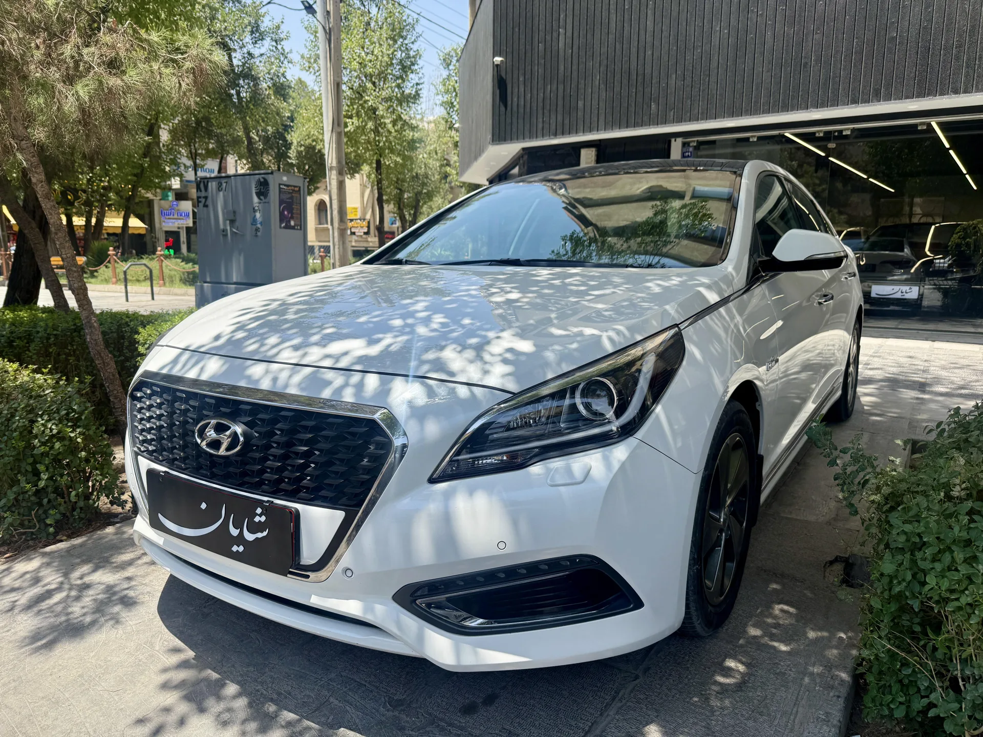 هیوندای سوناتا هیبرید